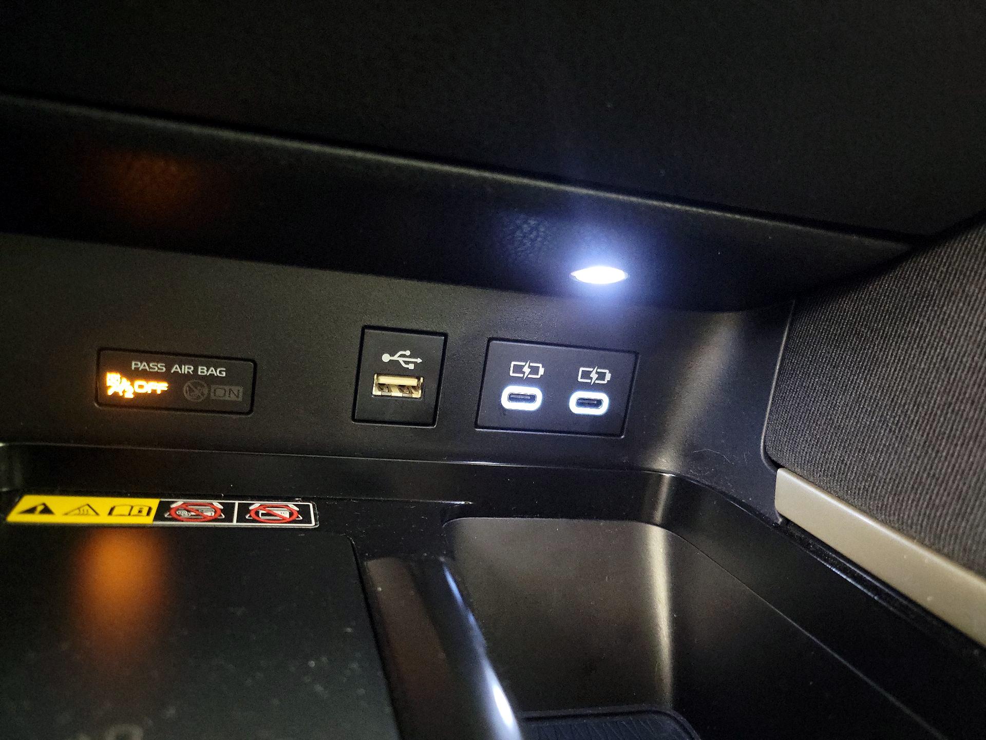 Thumbnail: 2025 Toyota Camry - 18