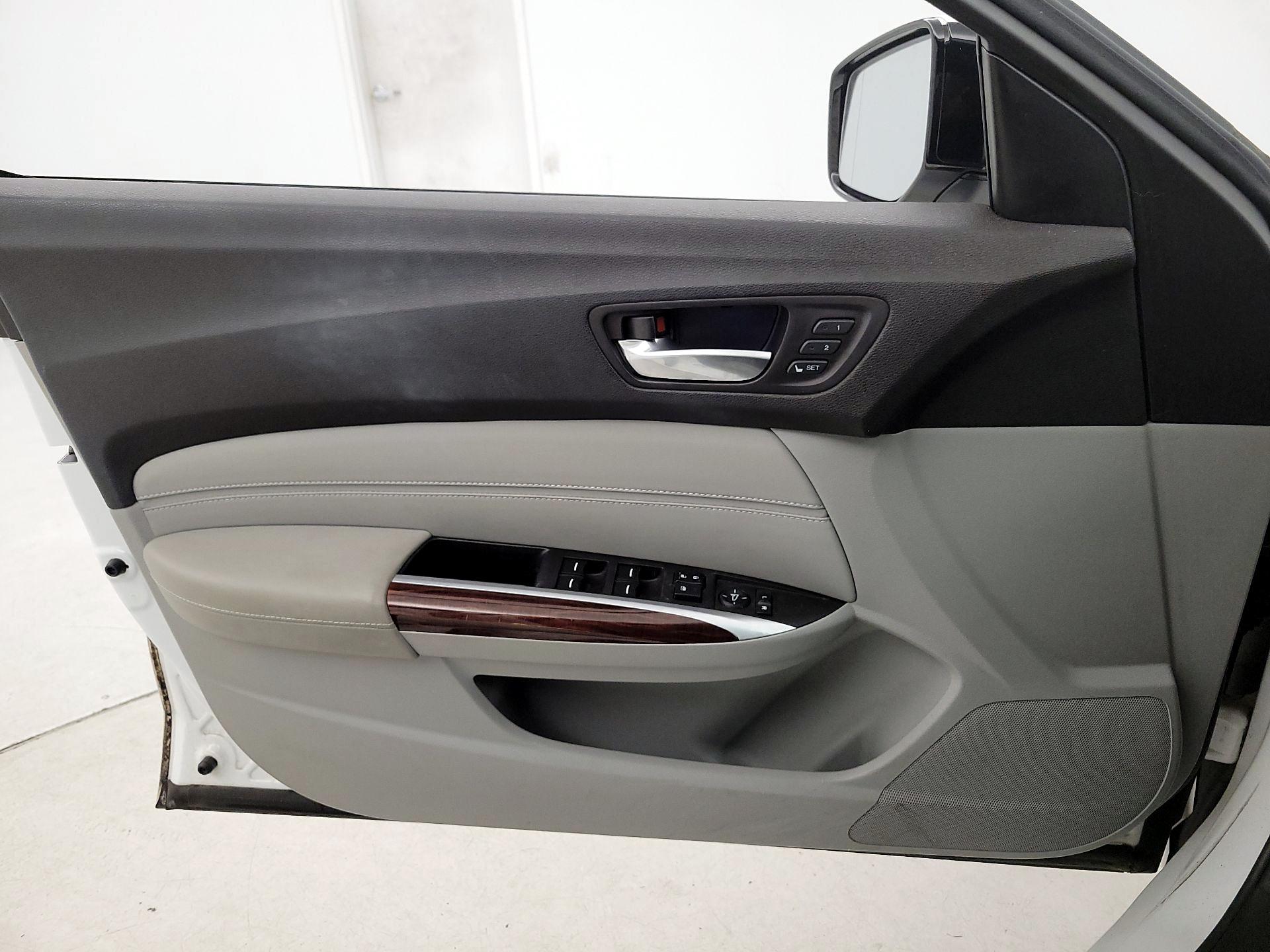 Thumbnail: 2015 Acura TLX - 12