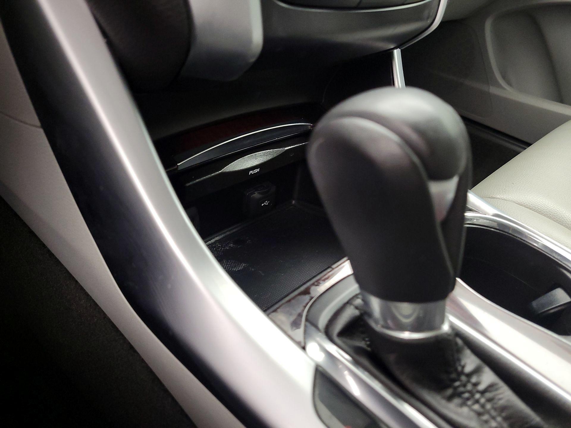 Thumbnail: 2015 Acura TLX - 18