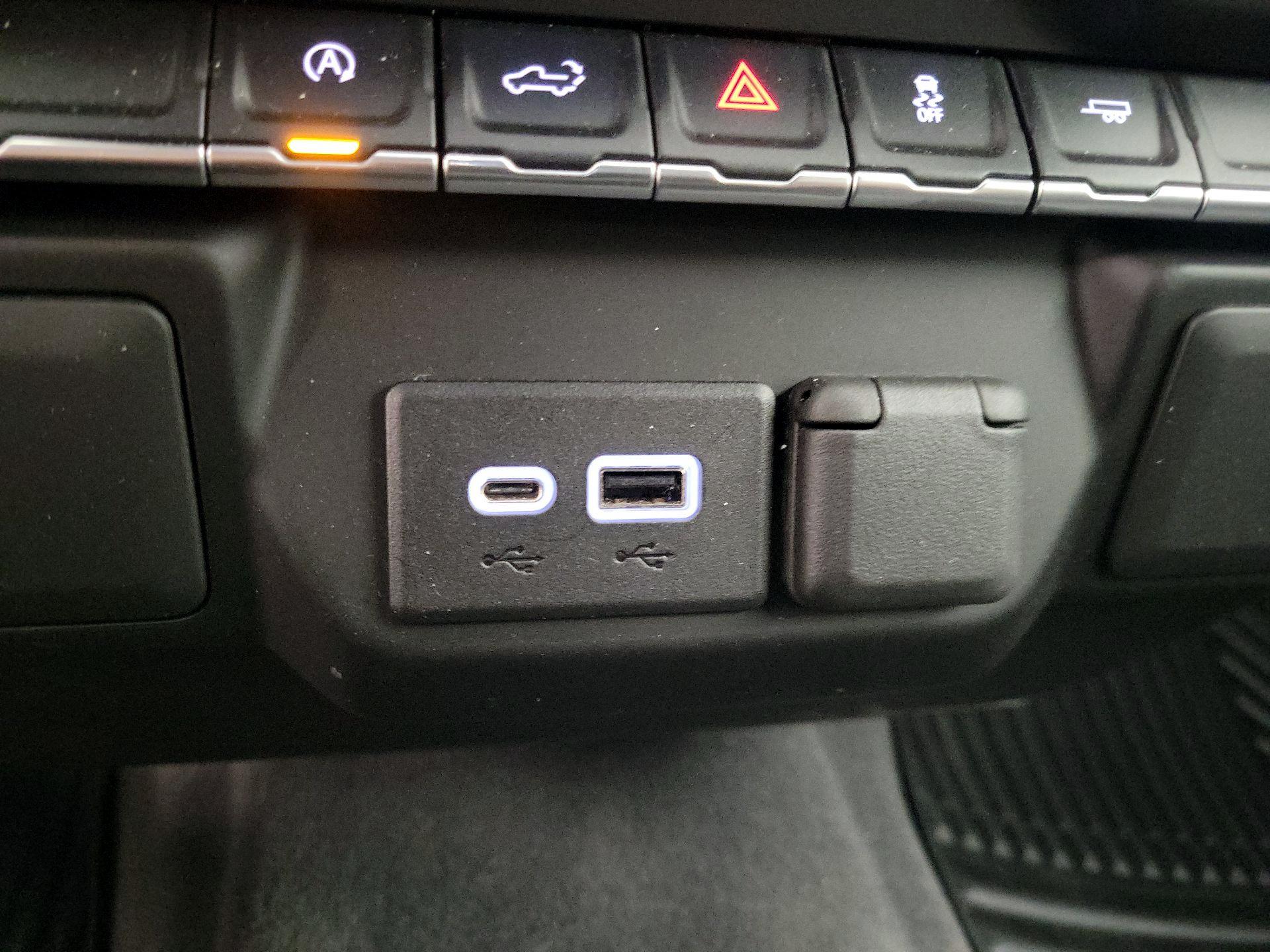 Thumbnail: 2022 Chevrolet Silverado 1500 - 18