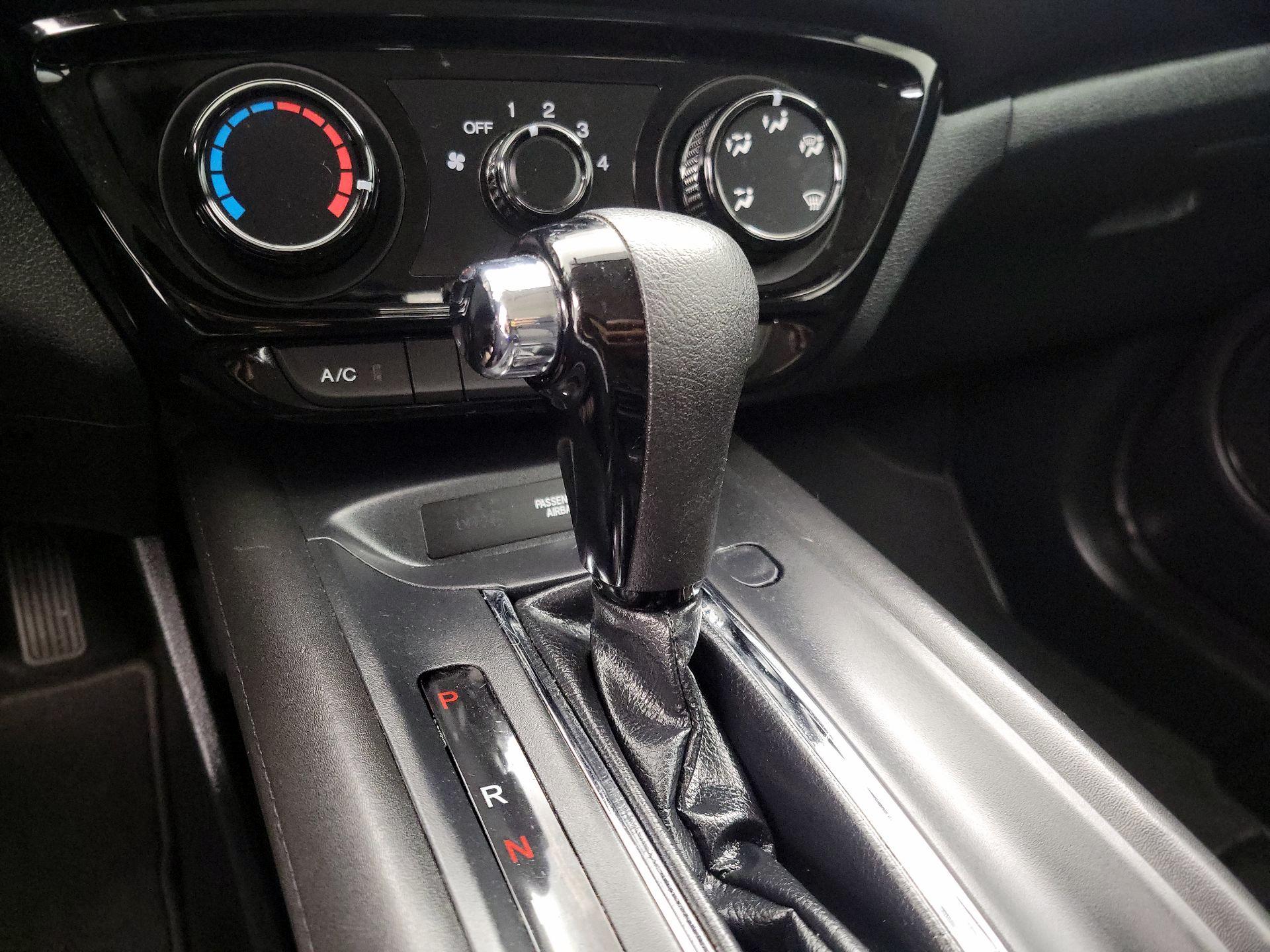 Thumbnail: 2022 Honda HR-V - 18