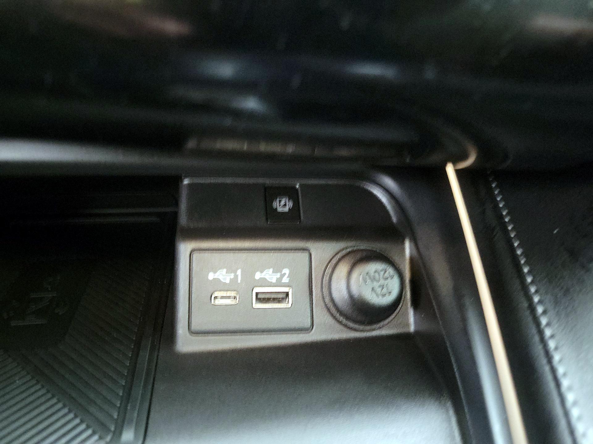 Thumbnail: 2023 INFINITI QX50 - 19