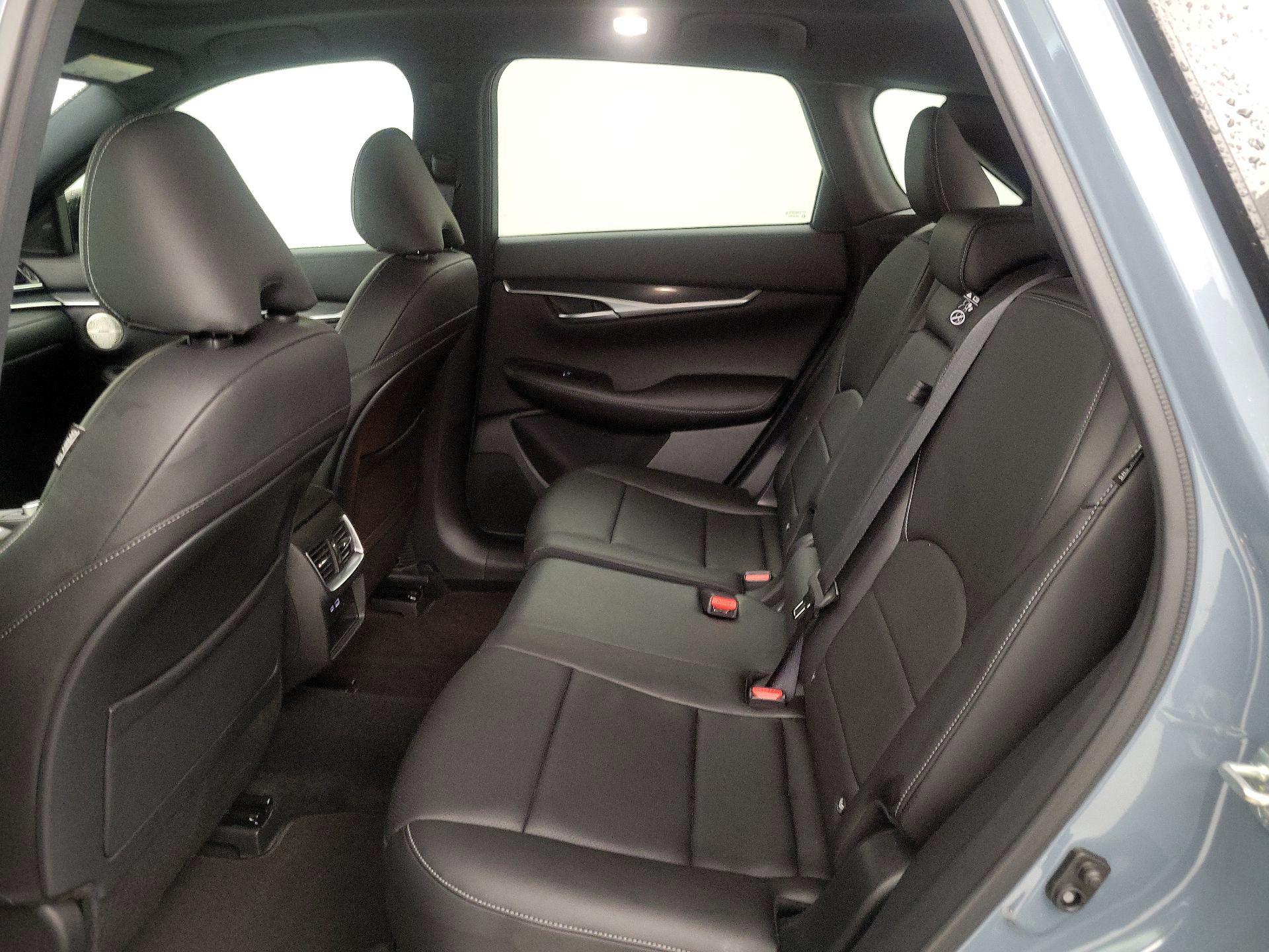 Thumbnail: 2023 INFINITI QX50 - 20