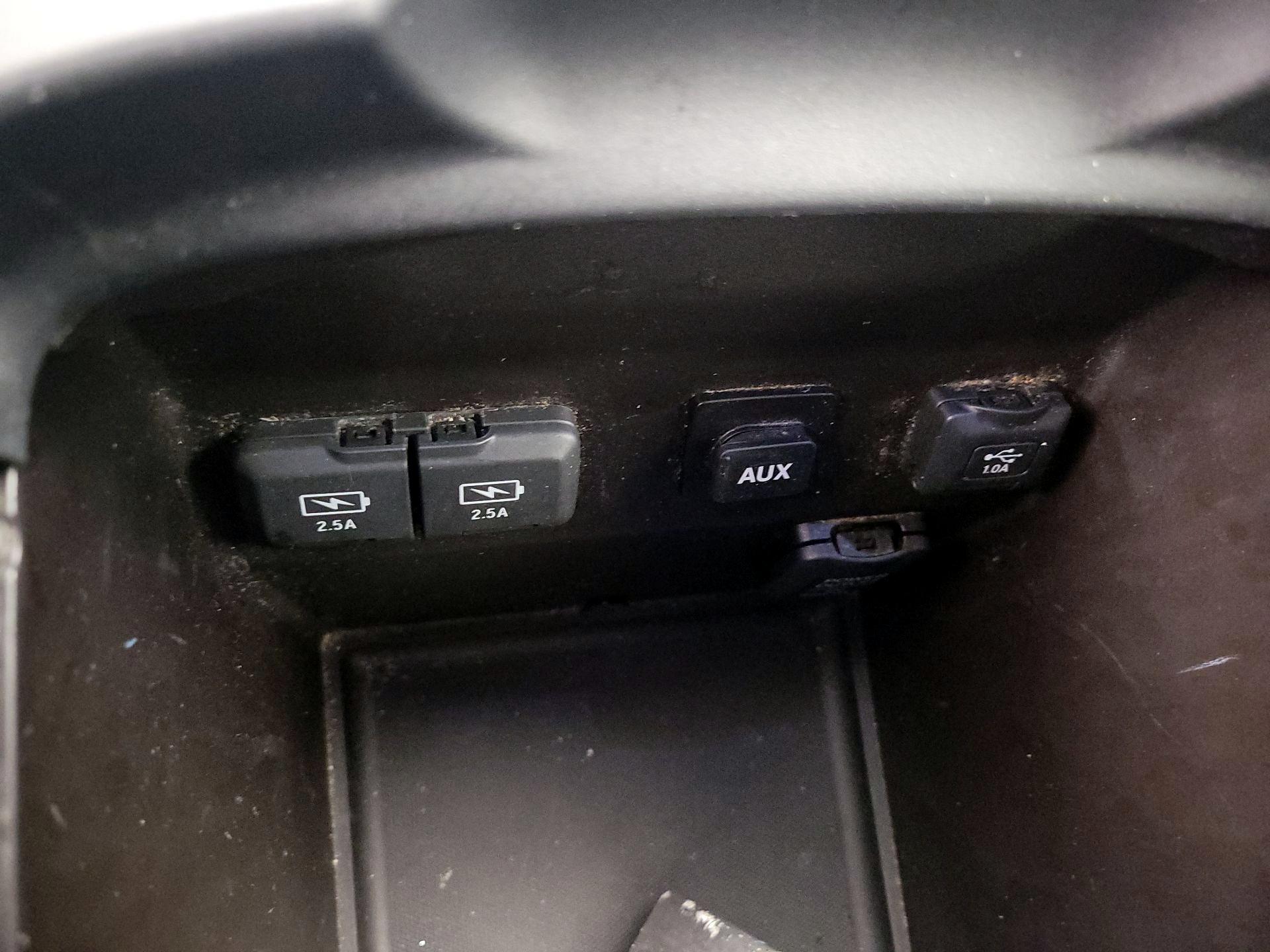 Thumbnail: 2017 Acura MDX - 18