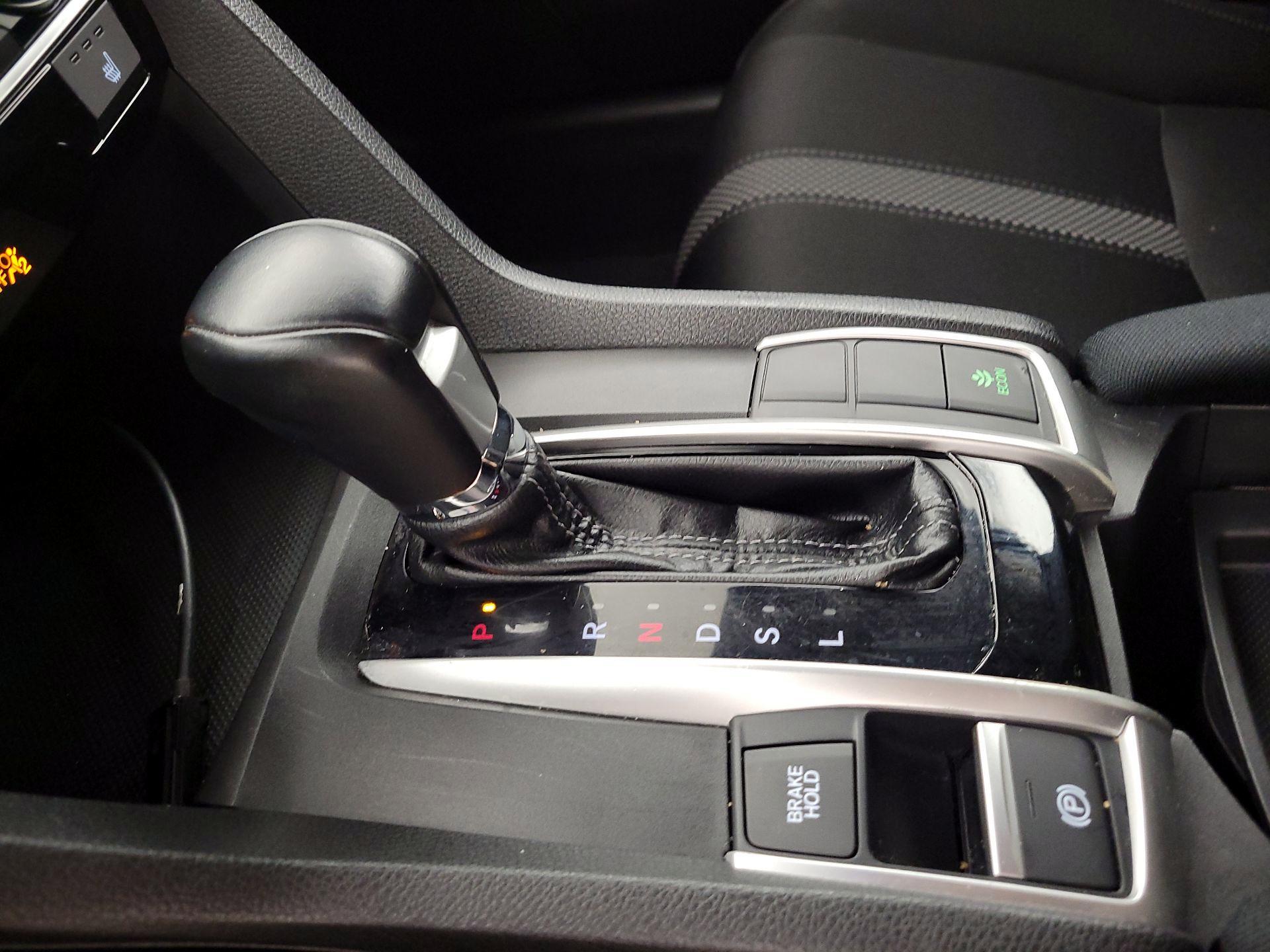 Thumbnail: 2019 Honda Civic - 17