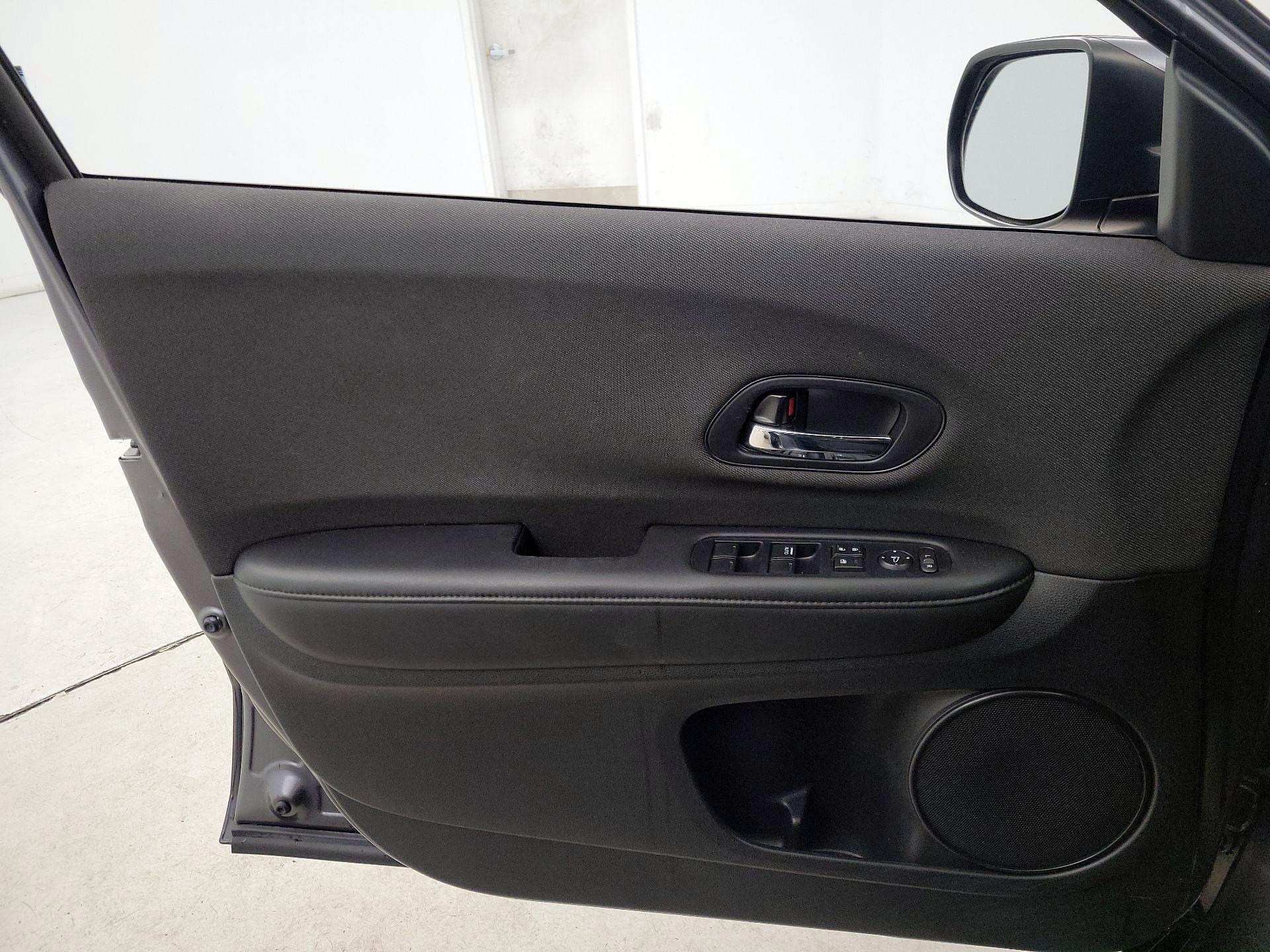 Thumbnail: 2021 Honda HR-V - 12