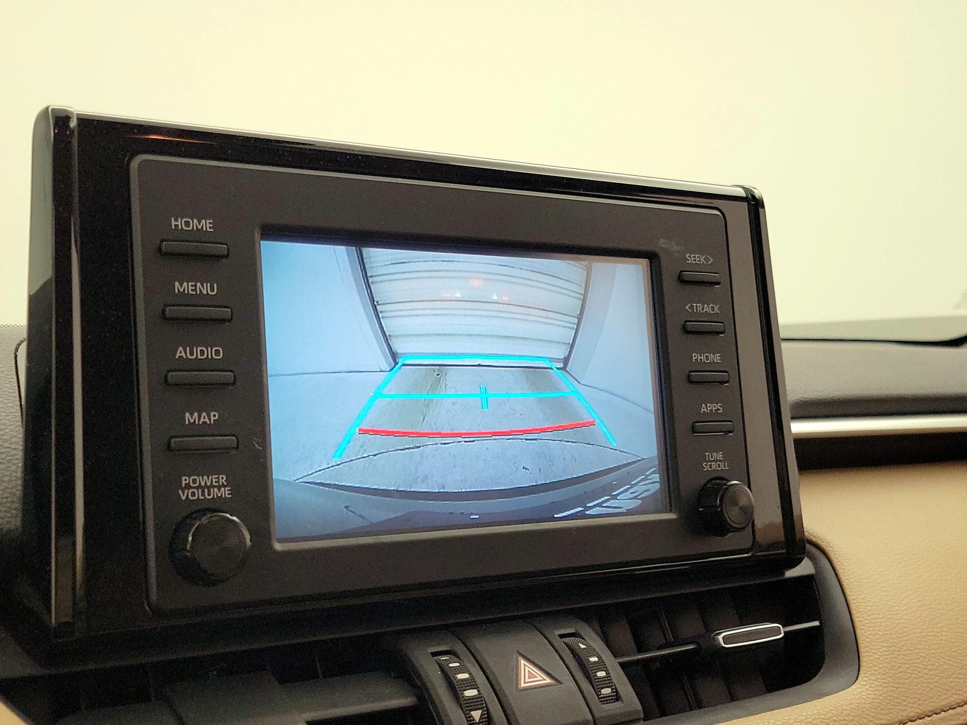 Thumbnail: 2019 Toyota RAV4 - 14