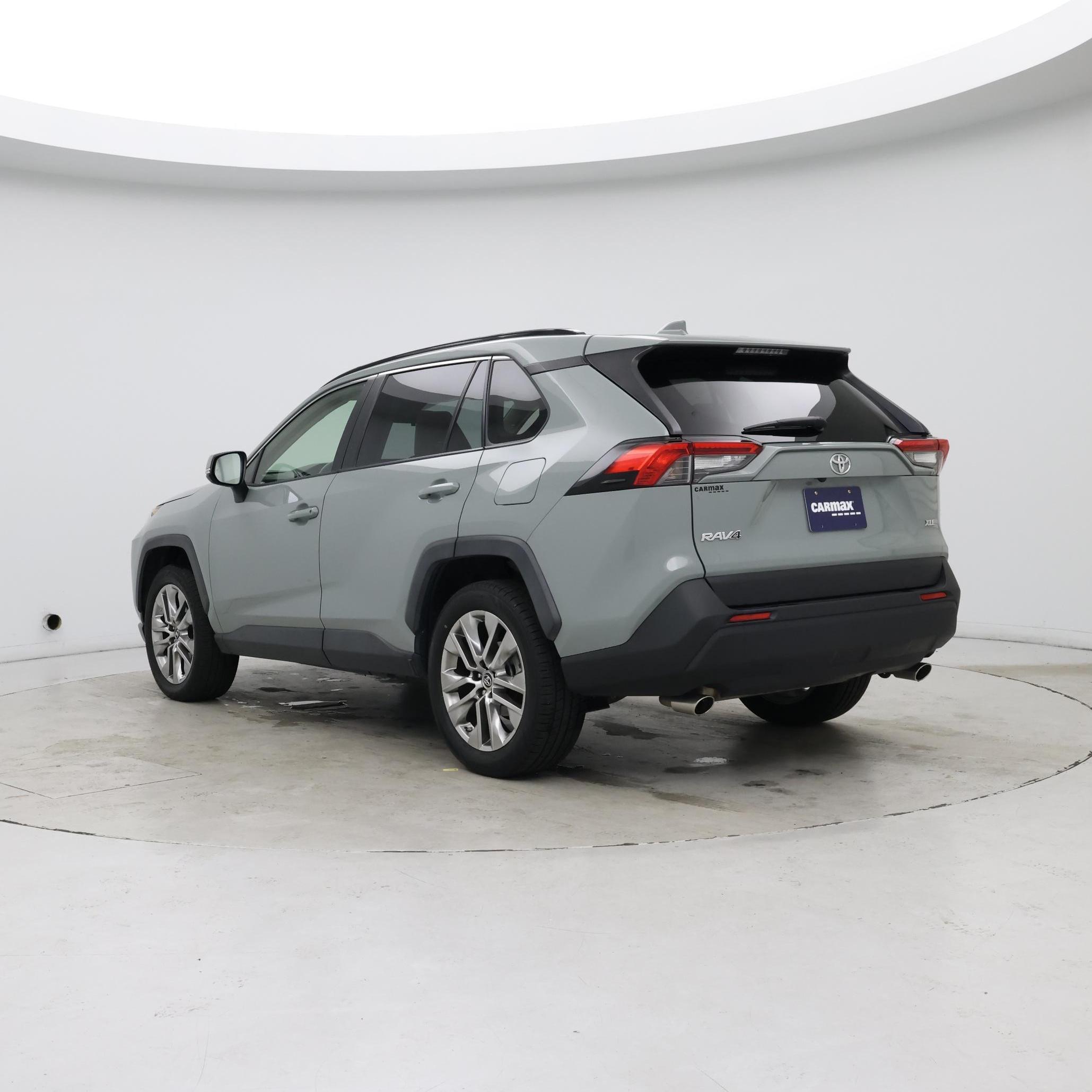Thumbnail: 2019 Toyota RAV4 - 2
