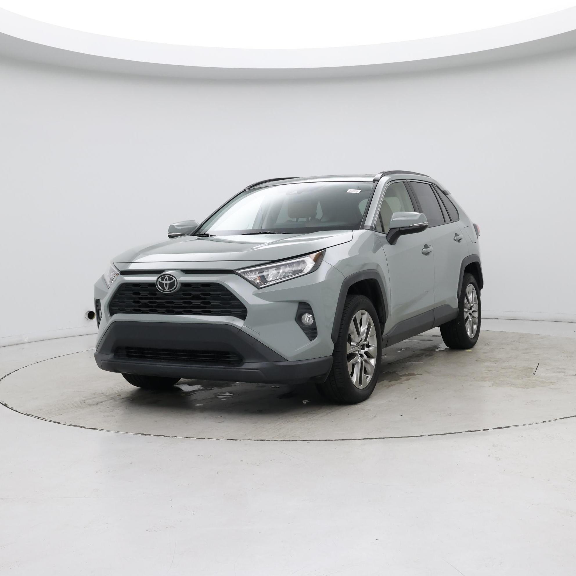 Thumbnail: 2019 Toyota RAV4 - 4