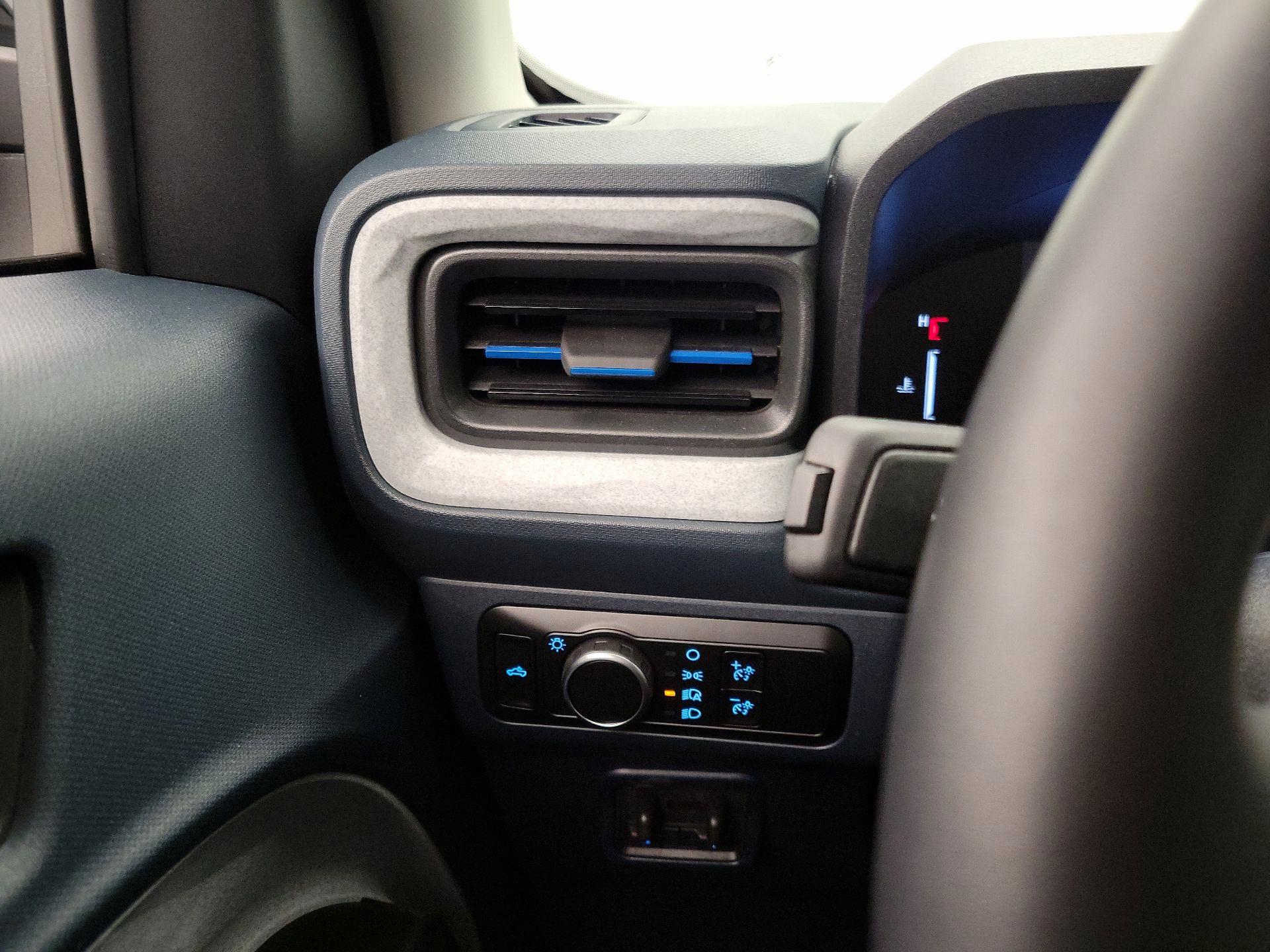 Thumbnail: 2025 Ford Maverick - 13