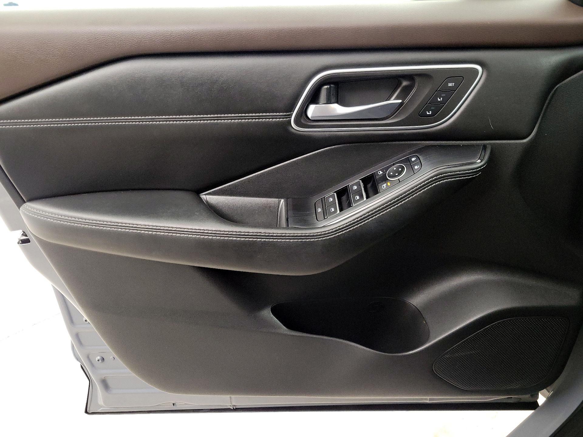 Thumbnail: 2021 Nissan Rogue - 12