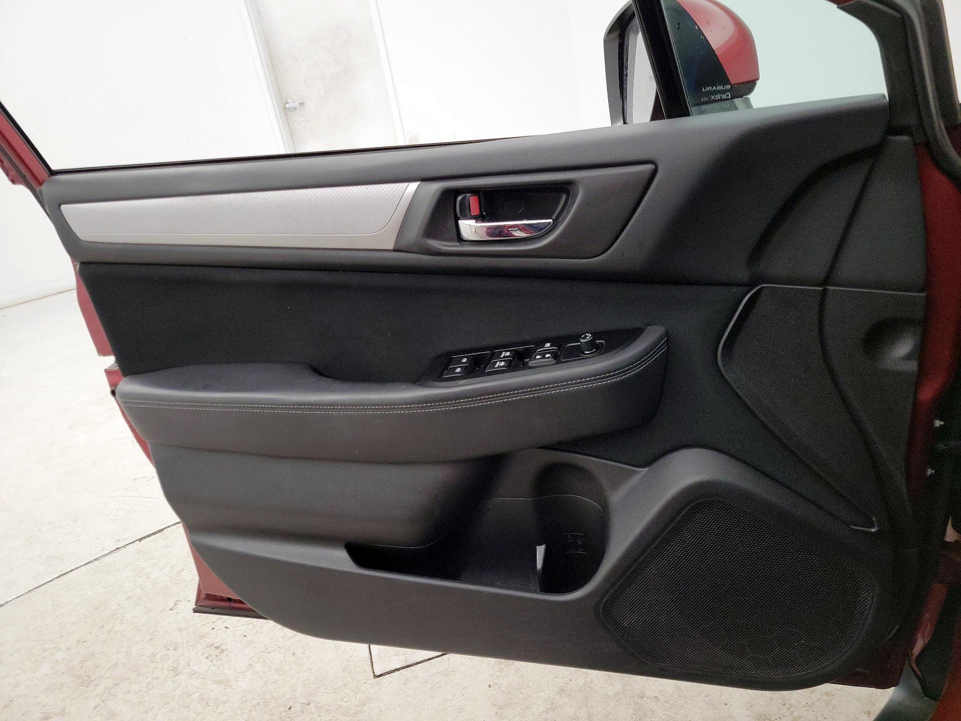 Thumbnail: 2016 Subaru Outback - 12