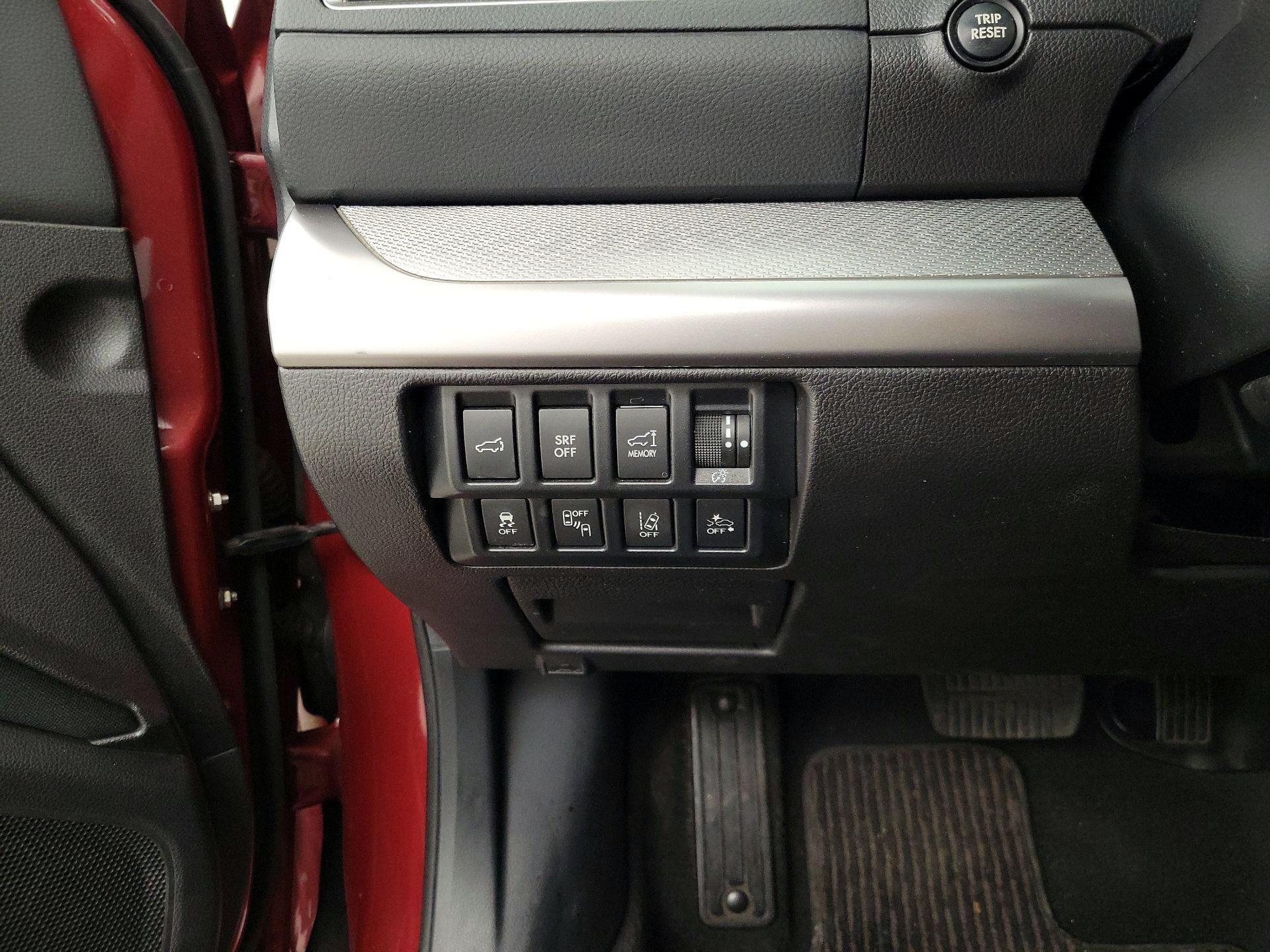 Thumbnail: 2016 Subaru Outback - 13