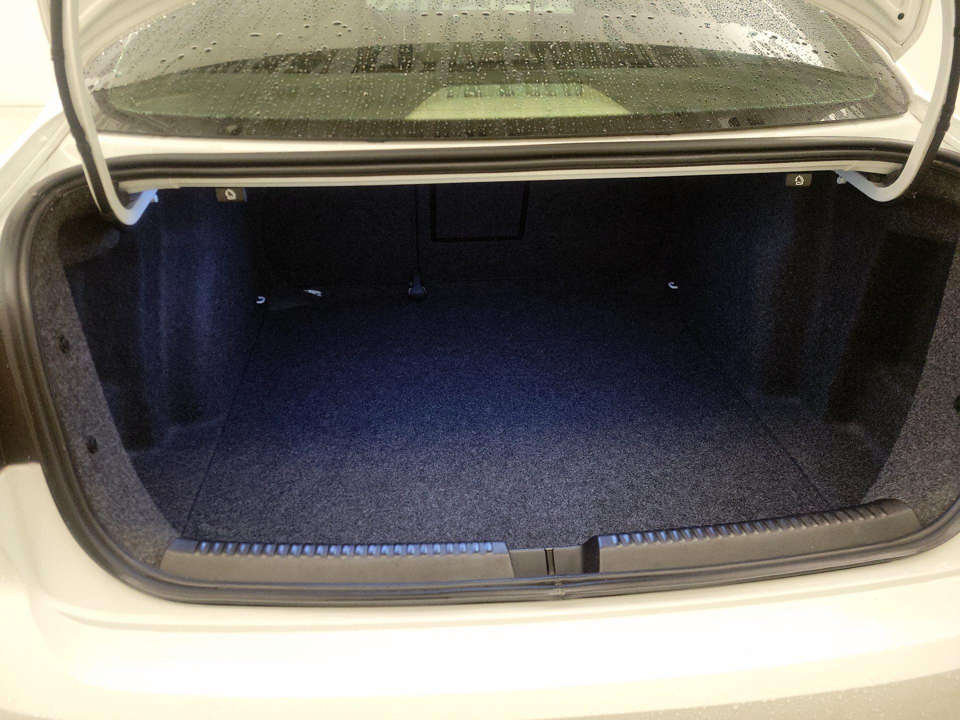 Thumbnail: 2017 Volkswagen Jetta - 20