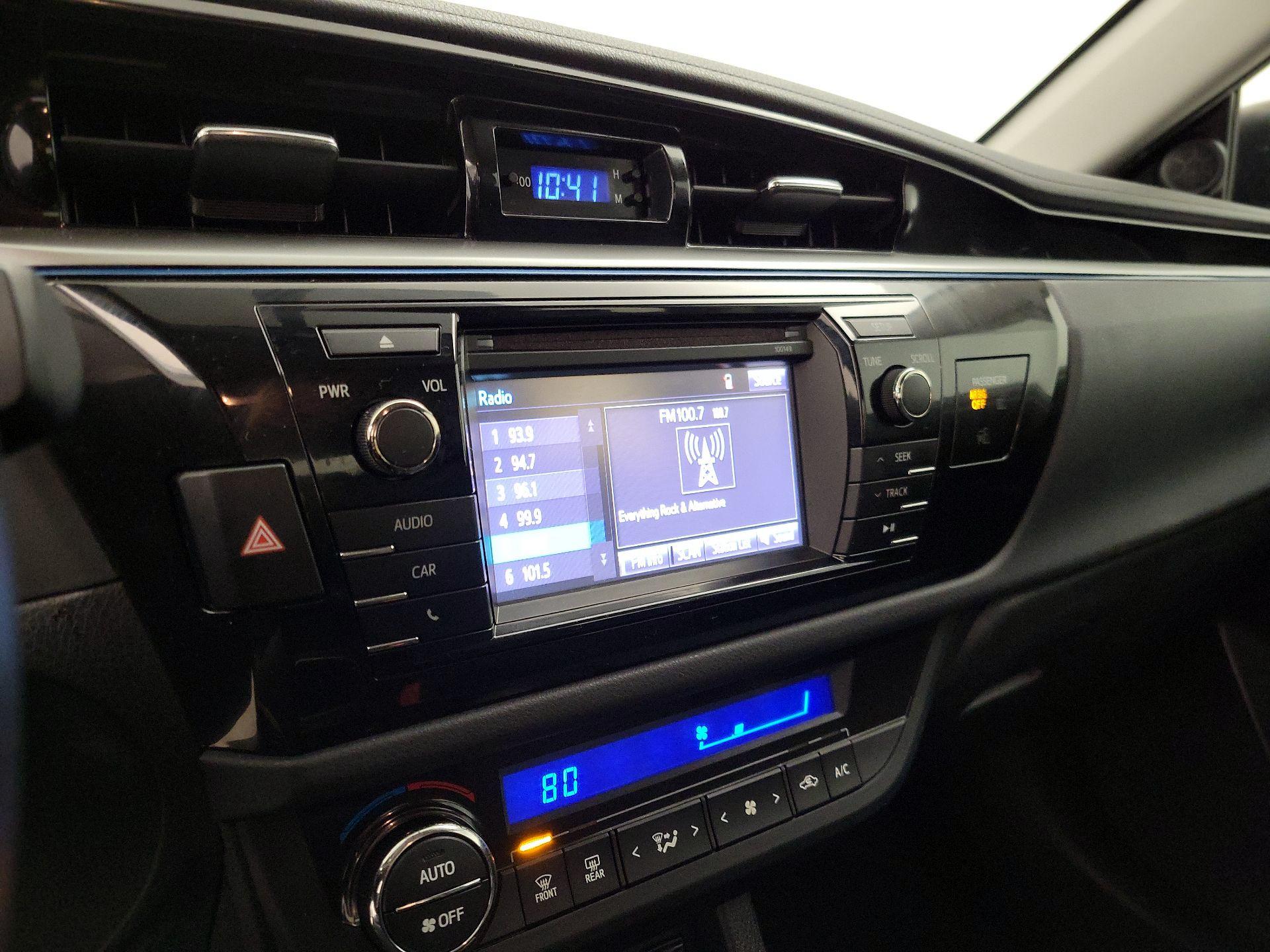 Thumbnail: 2014 Toyota Corolla - 15