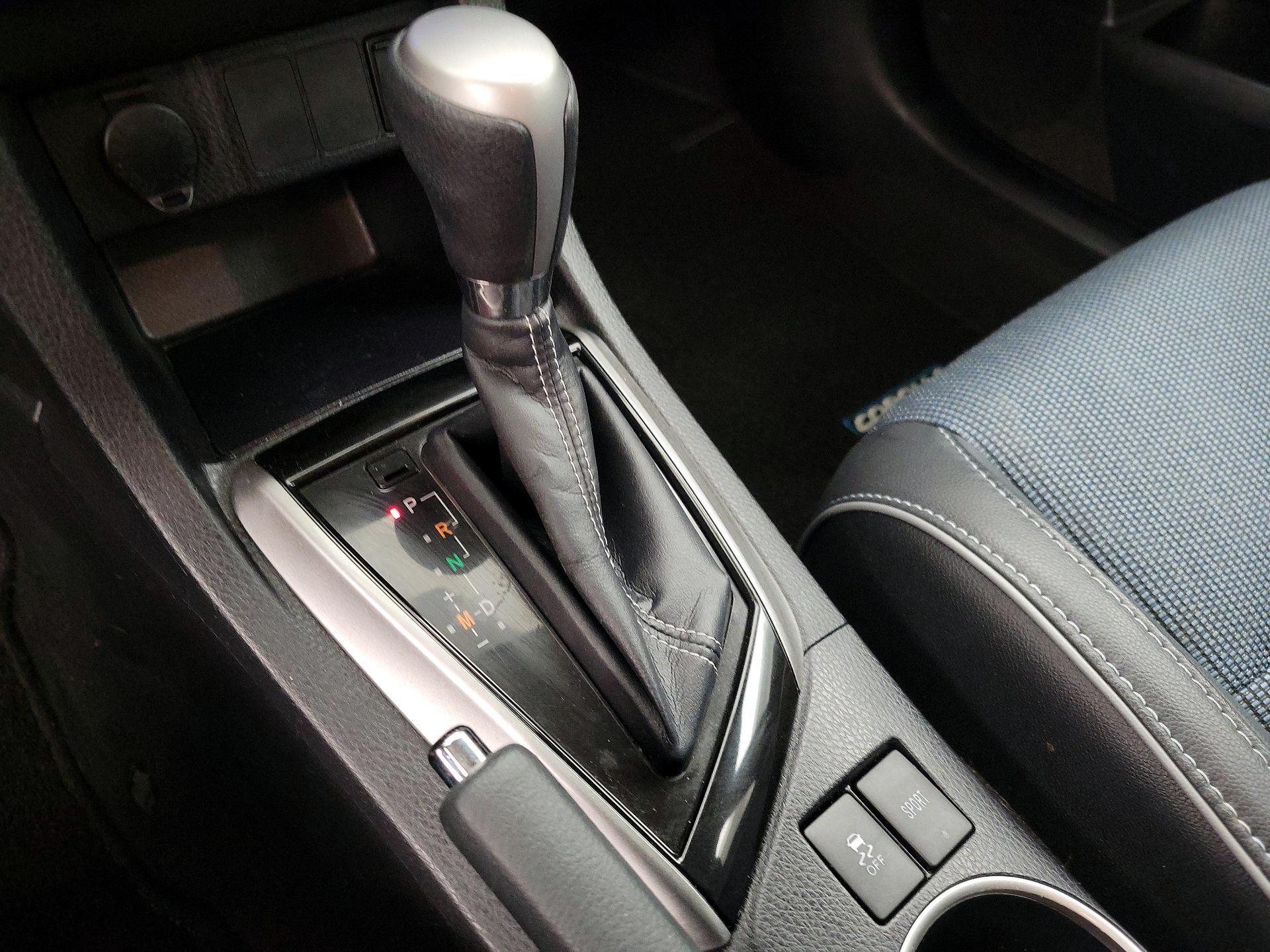 Thumbnail: 2014 Toyota Corolla - 17