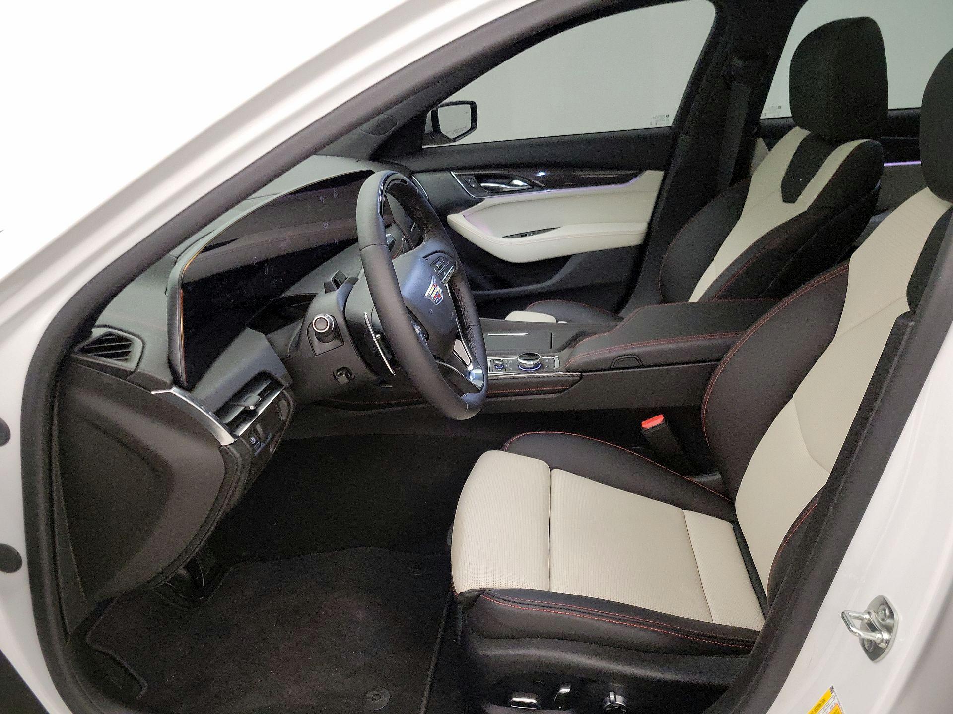 Thumbnail: 2025 Cadillac CT5 - 11