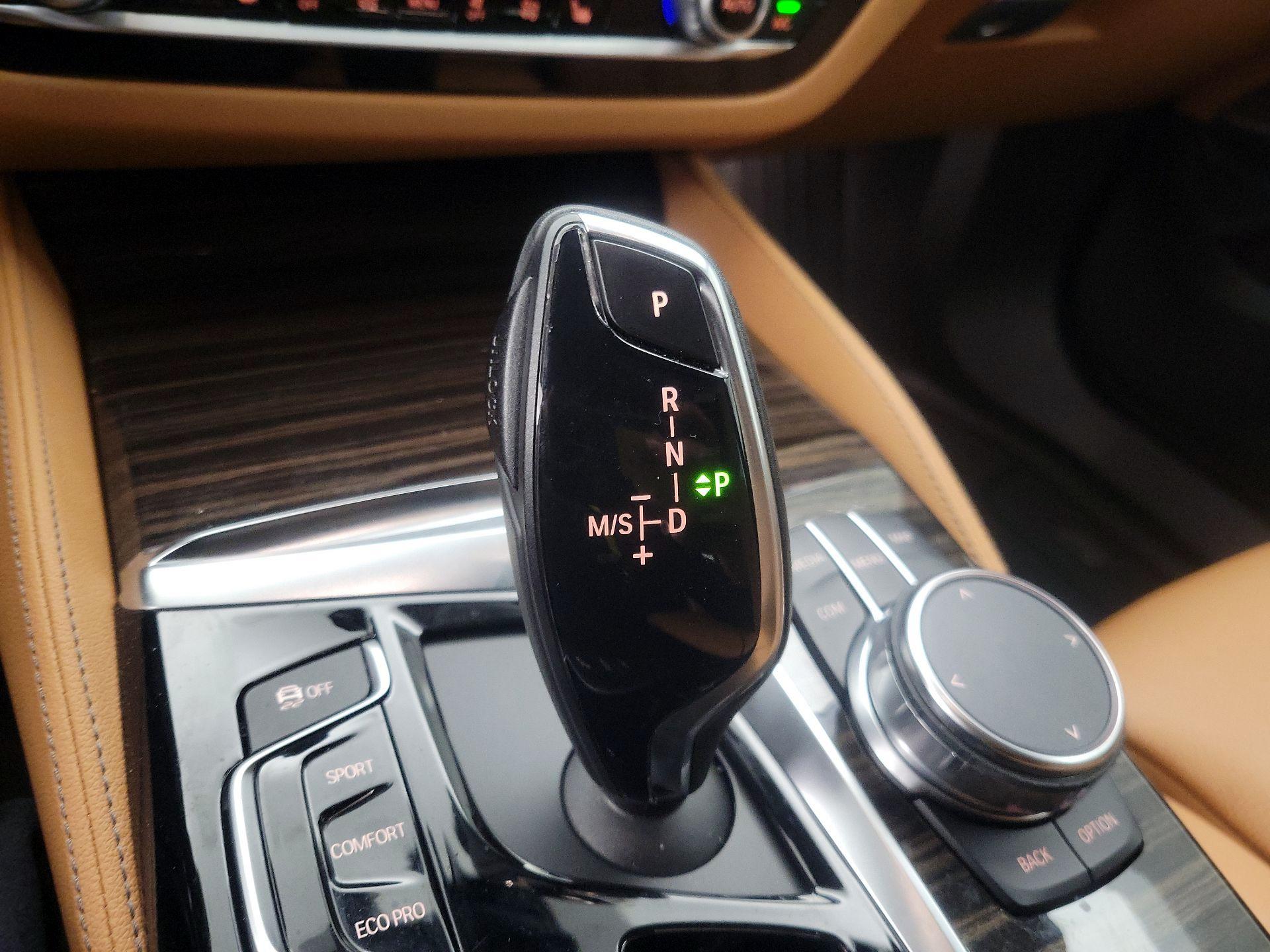 Thumbnail: 2018 BMW 6 Series - 17