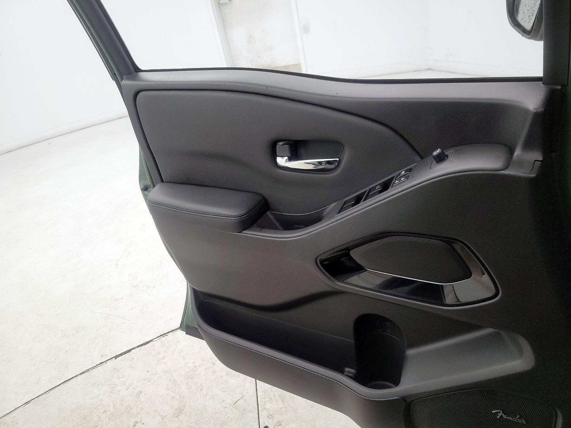 Thumbnail: 2022 Nissan Frontier - 12