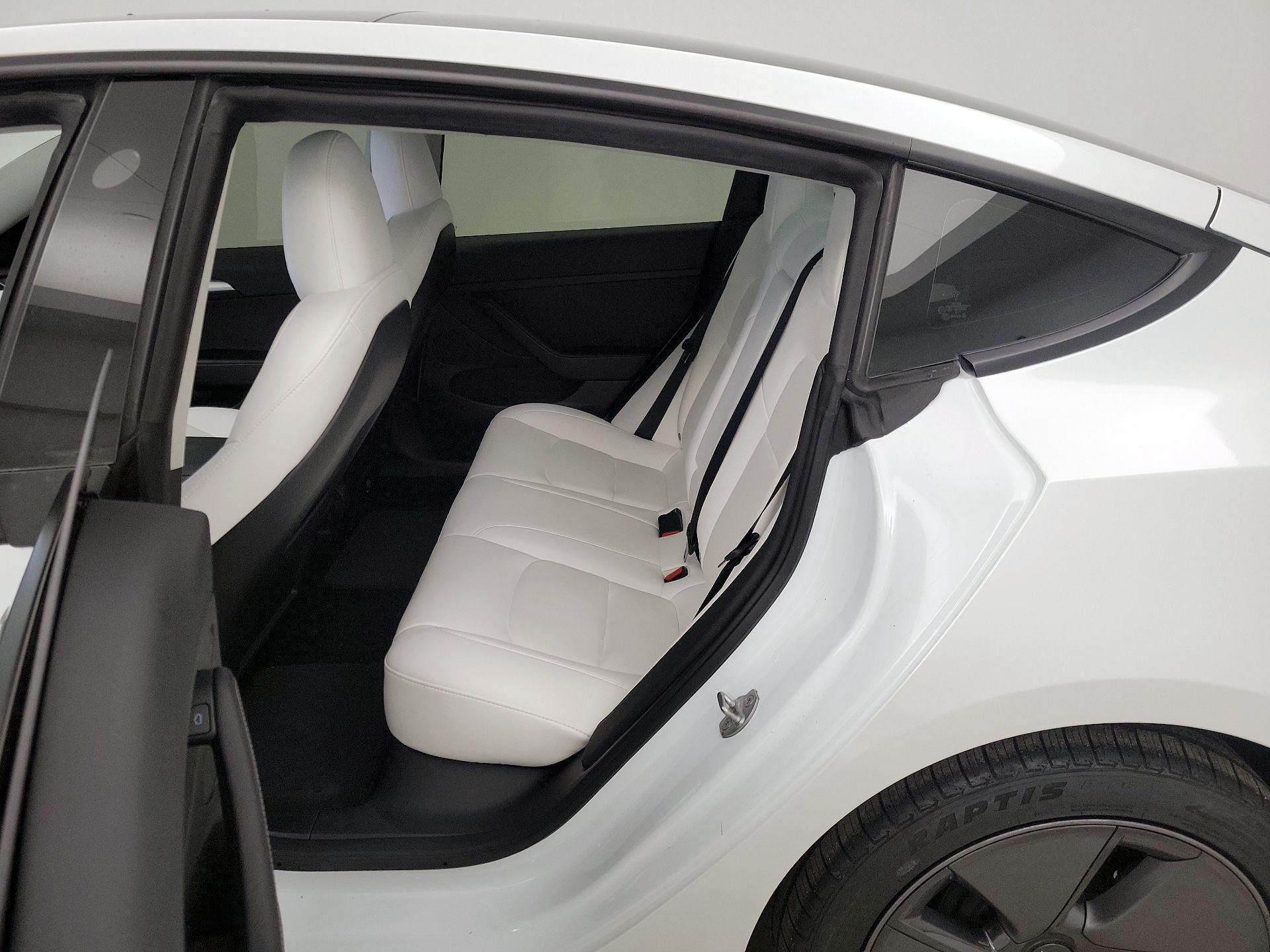 Thumbnail: 2023 Tesla Model 3 - 18