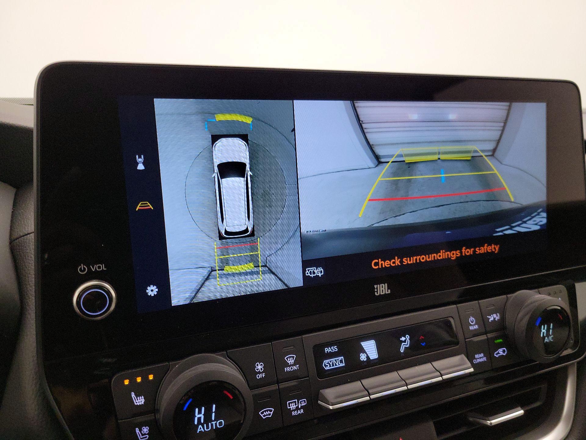 Thumbnail: 2026 Toyota Highlander - 14