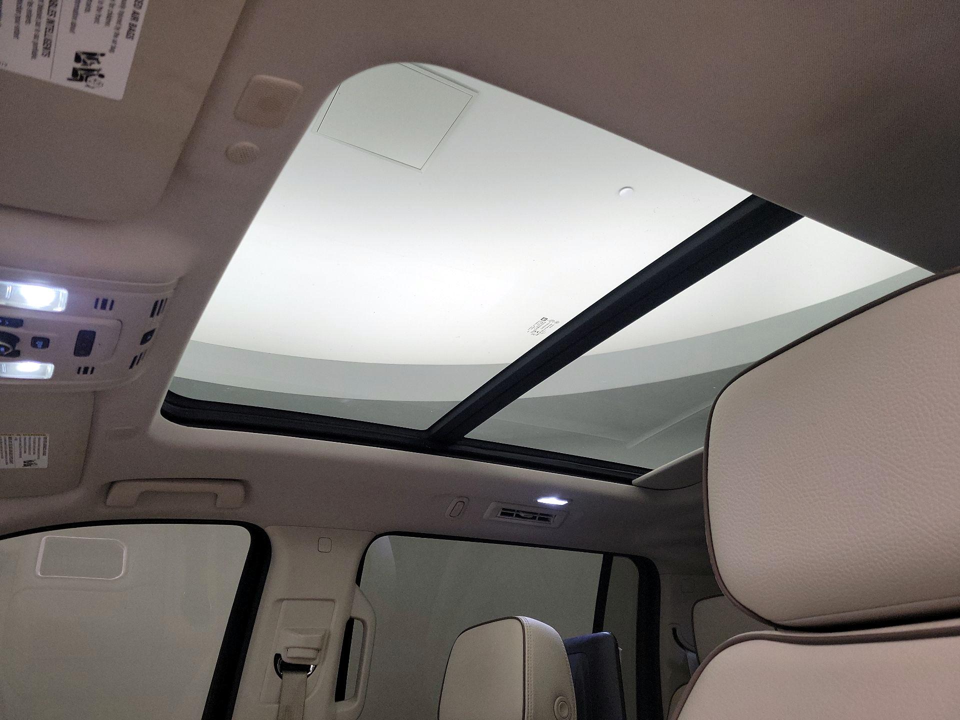 Thumbnail: 2021 GMC Yukon XL - 20