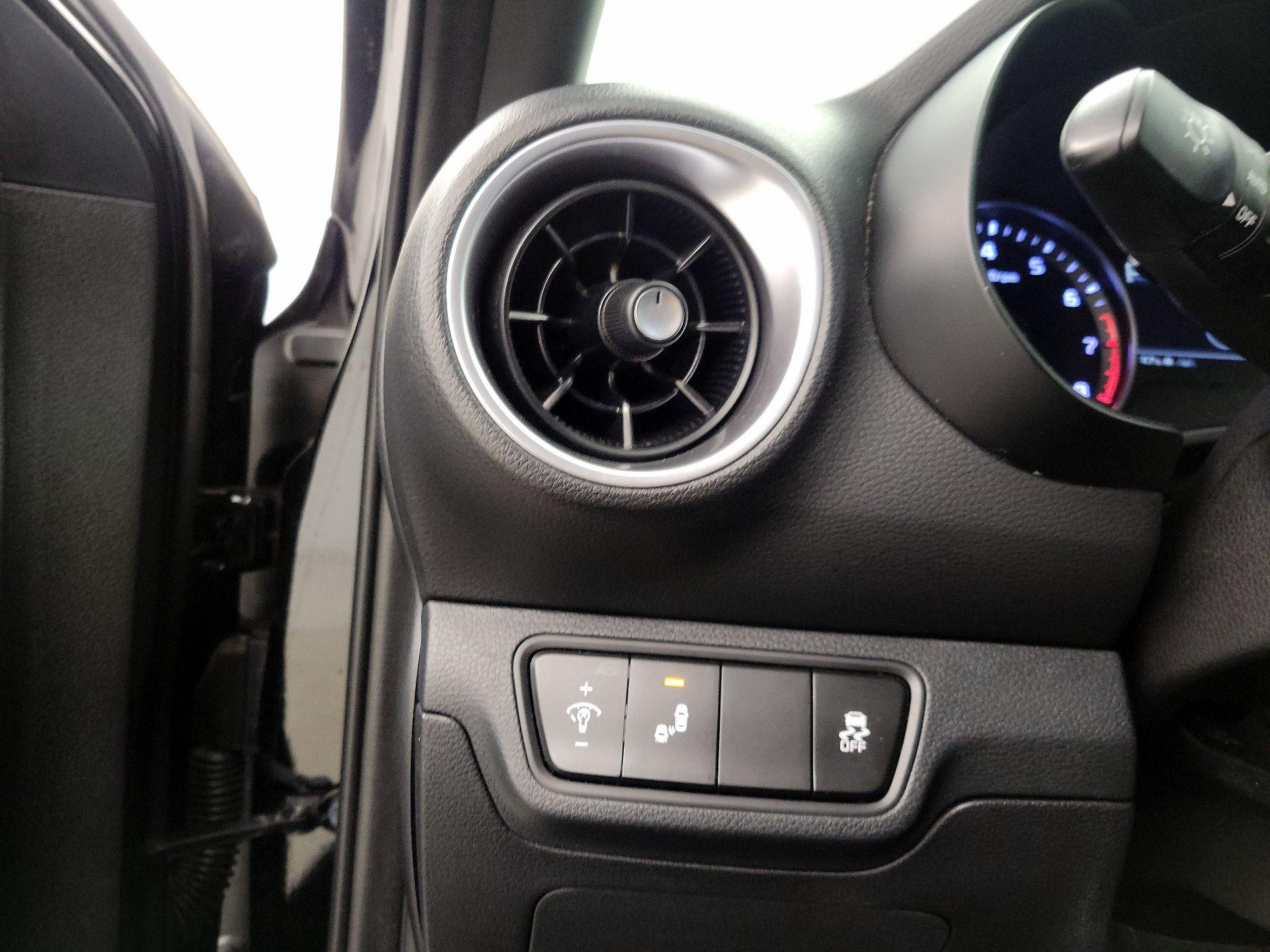 Thumbnail: 2023 Kia Forte - 13