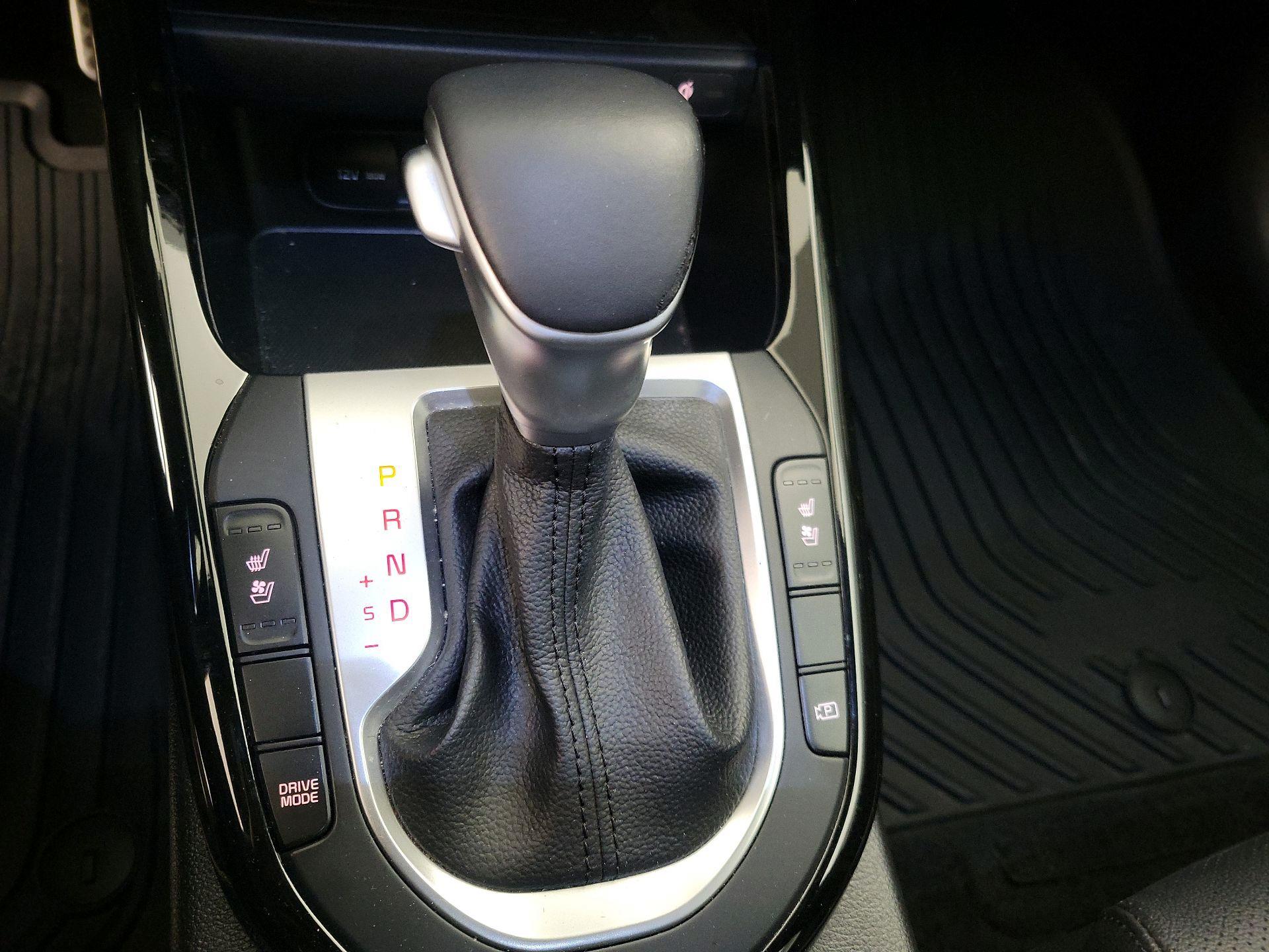 Thumbnail: 2023 Kia Forte - 17