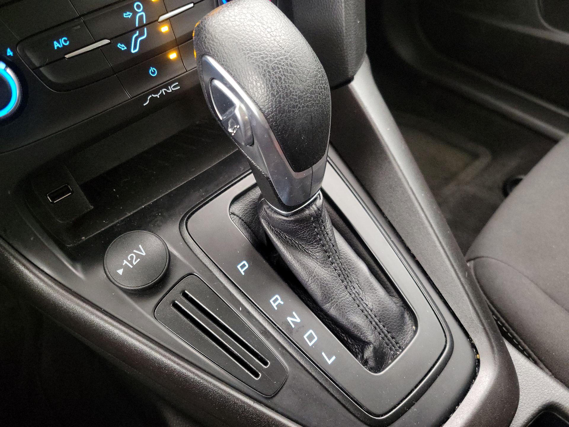 Thumbnail: 2018 Ford Focus - 17