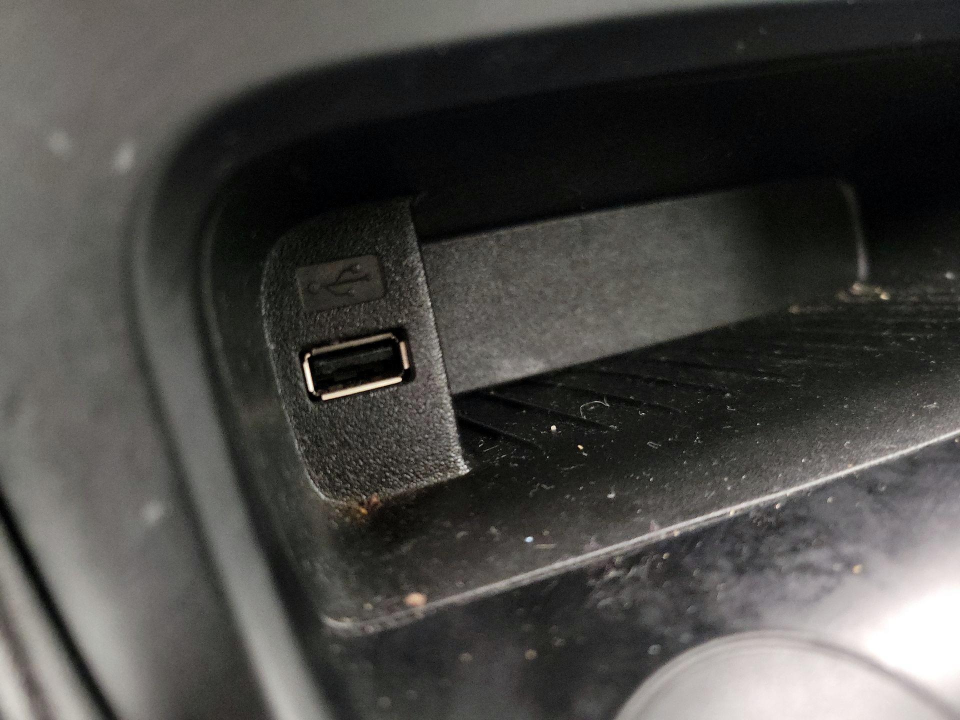 Thumbnail: 2018 Ford Focus - 18