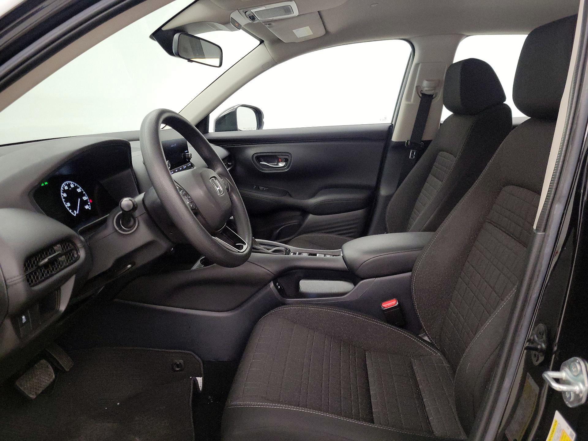 Thumbnail: 2025 Honda HR-V - 11