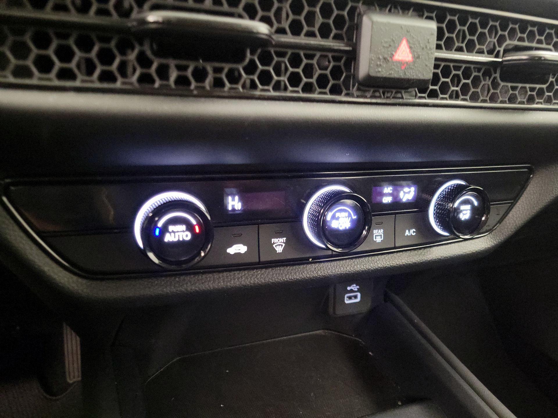 Thumbnail: 2025 Honda HR-V - 16