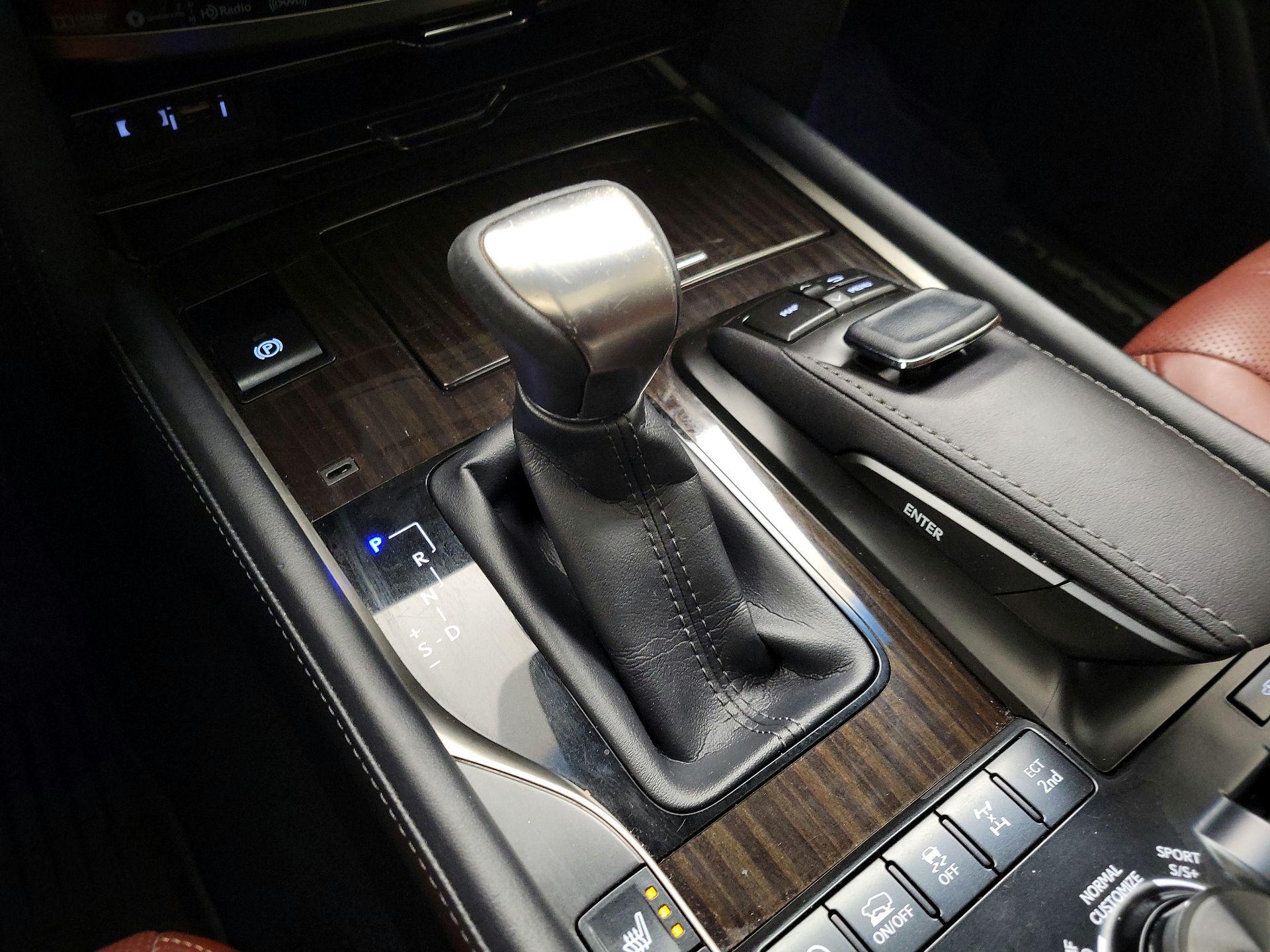 Thumbnail: 2017 Lexus LX - 17