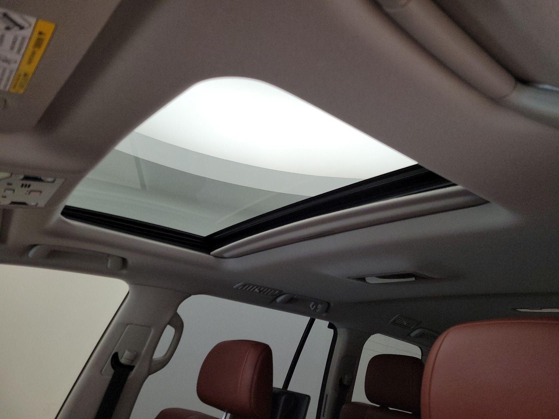 Thumbnail: 2017 Lexus LX - 19