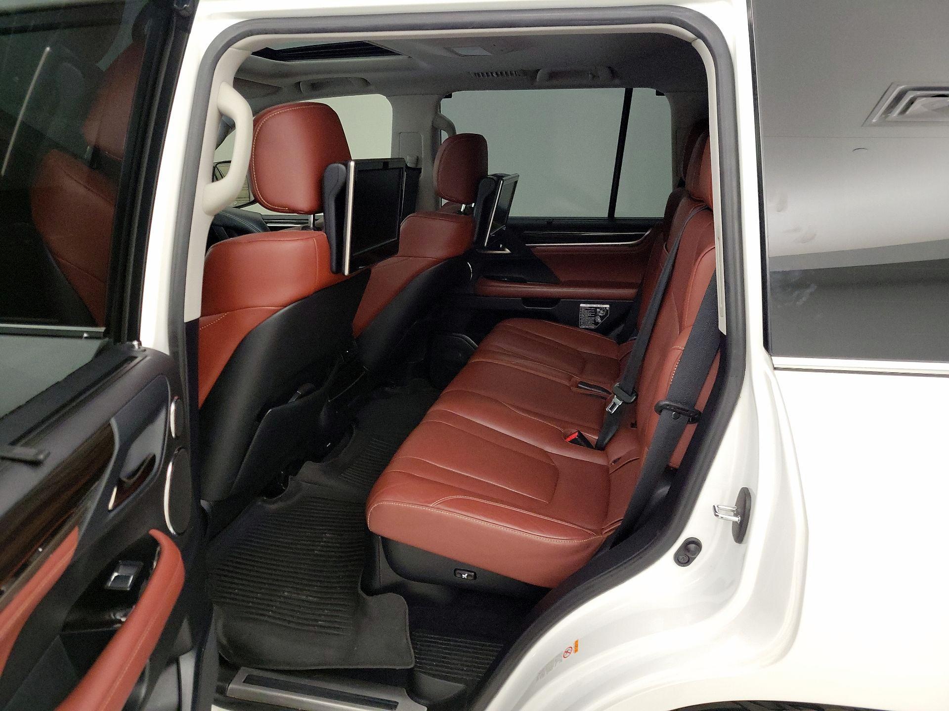 Thumbnail: 2017 Lexus LX - 20