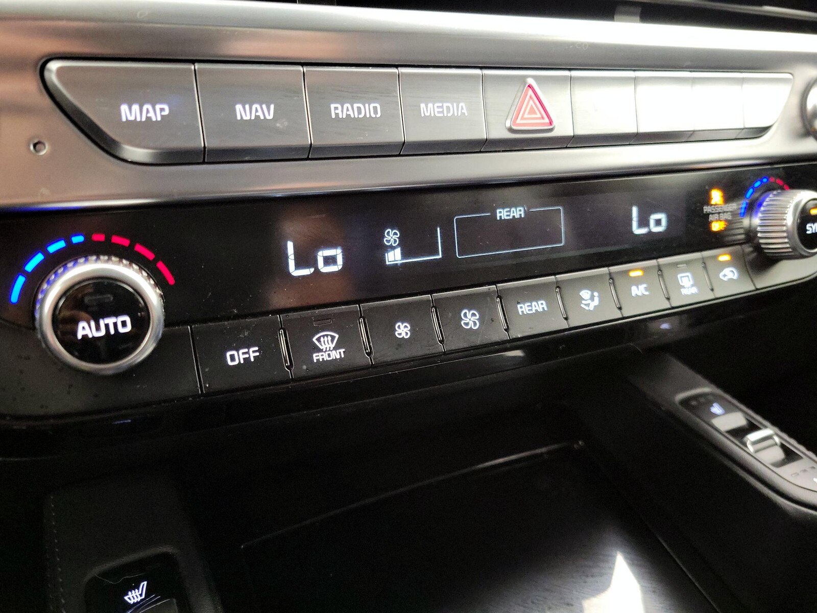 2020 Kia Telluride EX - Photo 18