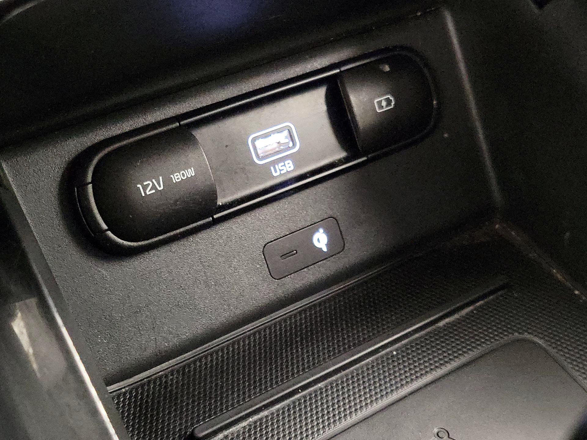 Thumbnail: 2020 Kia Telluride - 19