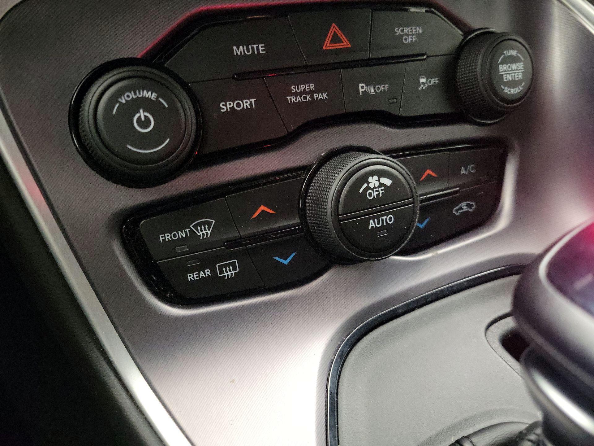 Thumbnail: 2020 Dodge Challenger - 16