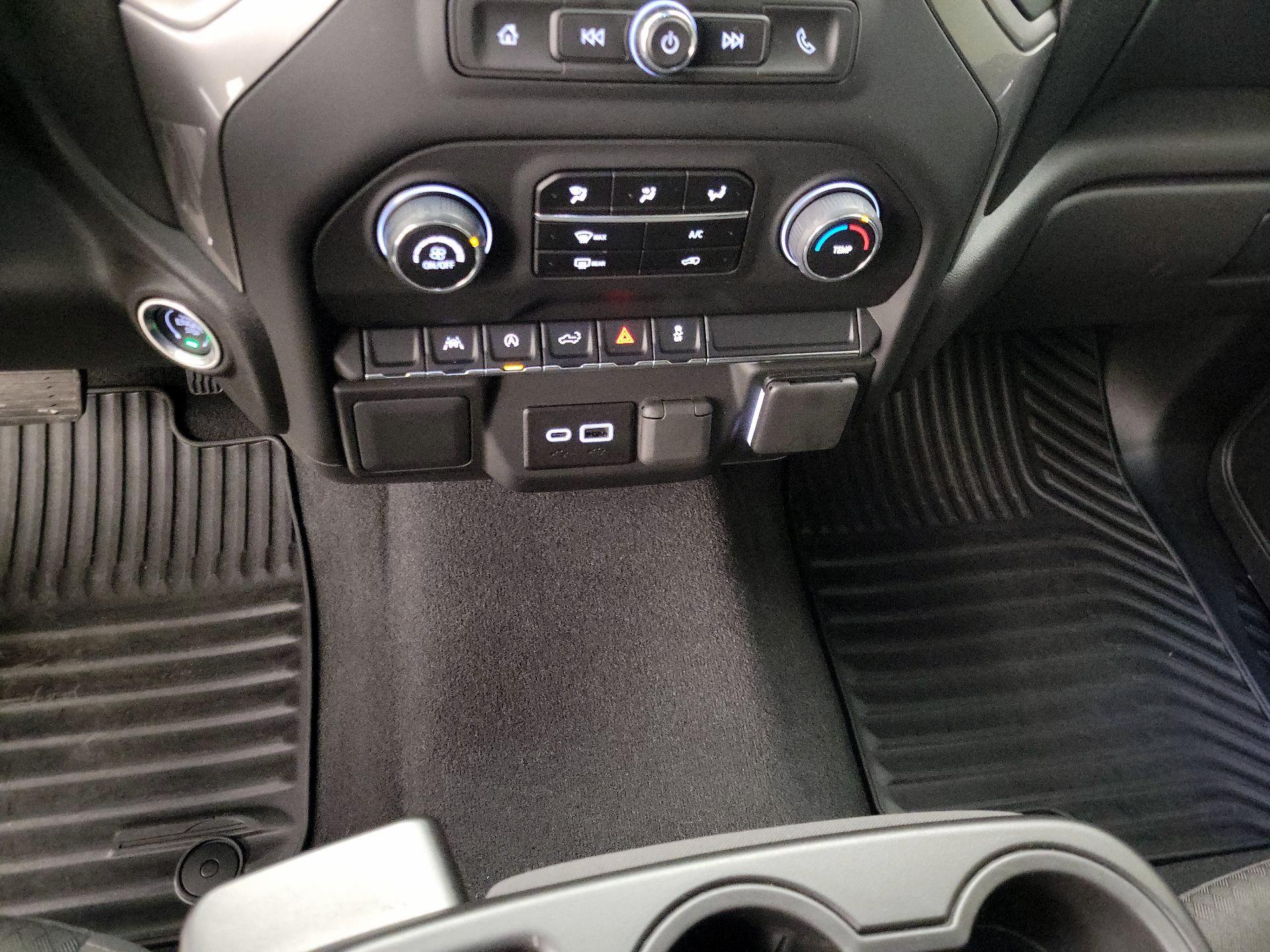 Thumbnail: 2025 Chevrolet Silverado 1500 - 17