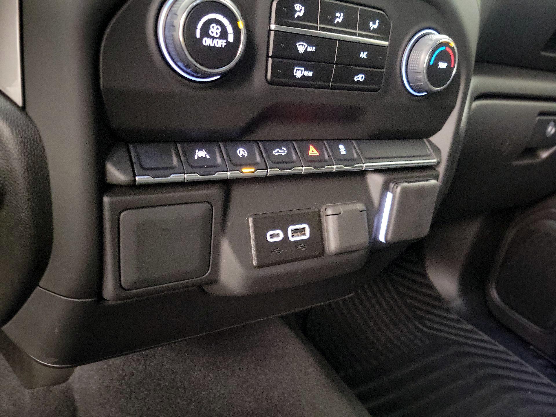 Thumbnail: 2025 Chevrolet Silverado 1500 - 18