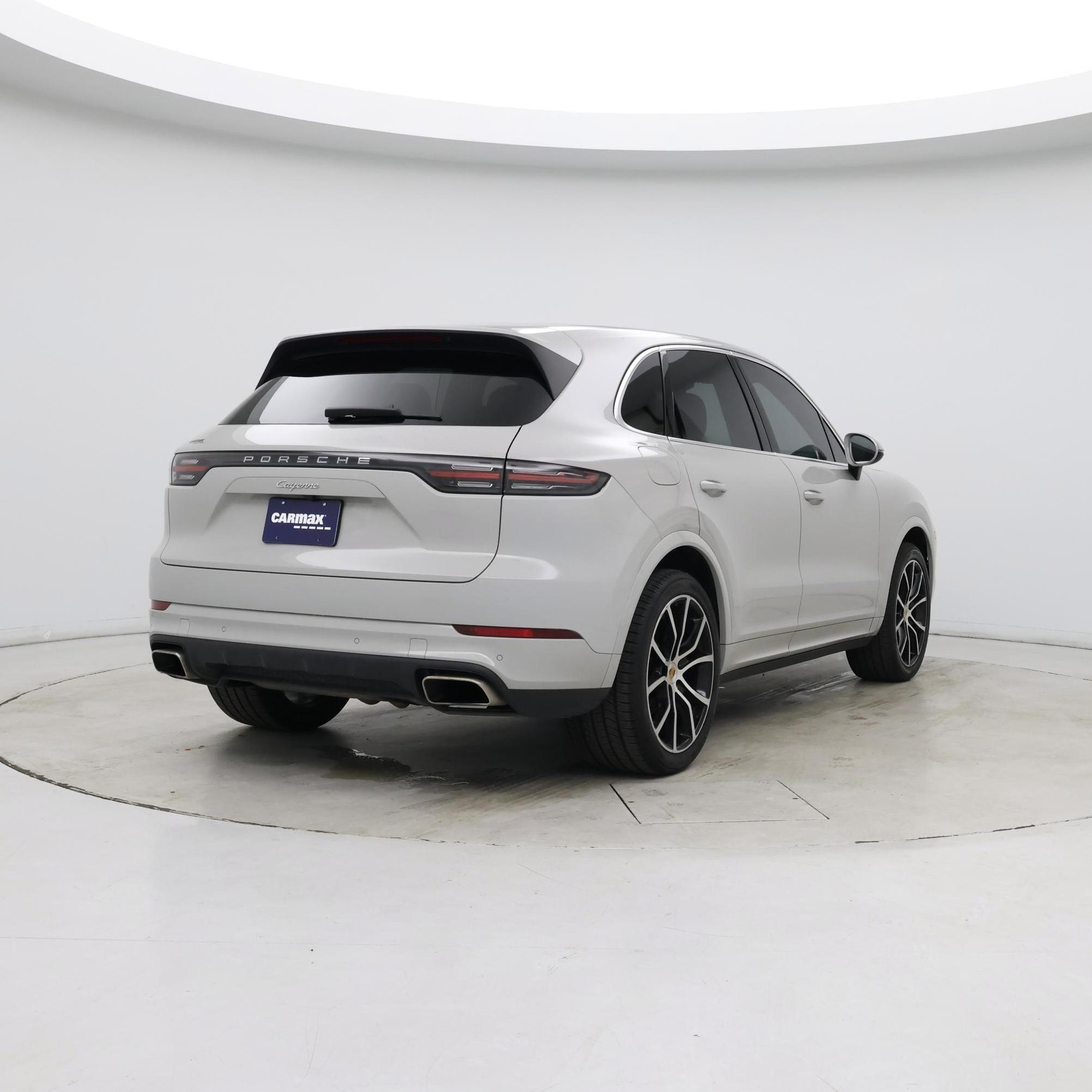 Thumbnail: 2022 Porsche Cayenne - 8
