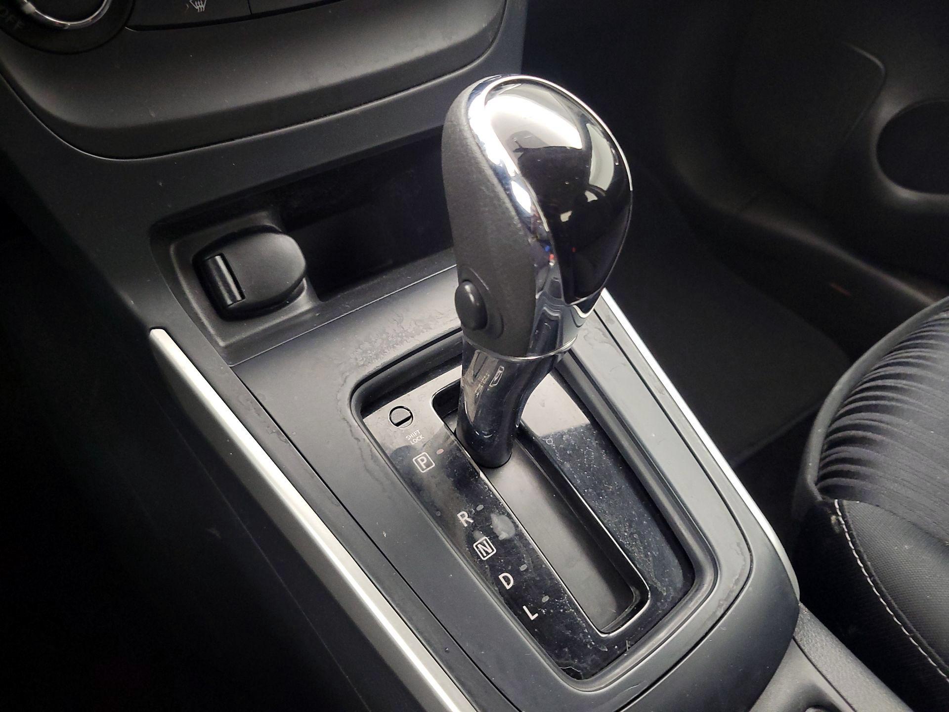 Thumbnail: 2017 Nissan Sentra - 17