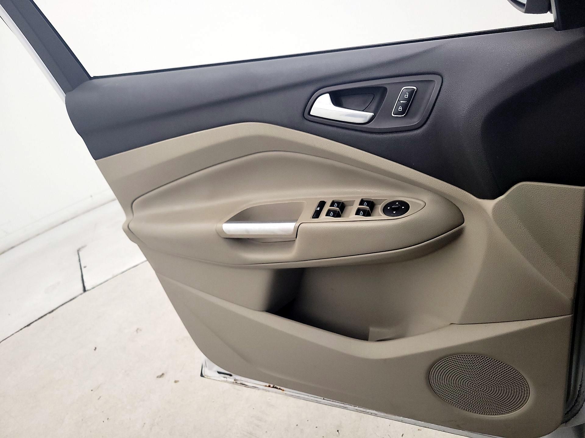 Thumbnail: 2014 Ford Escape - 12