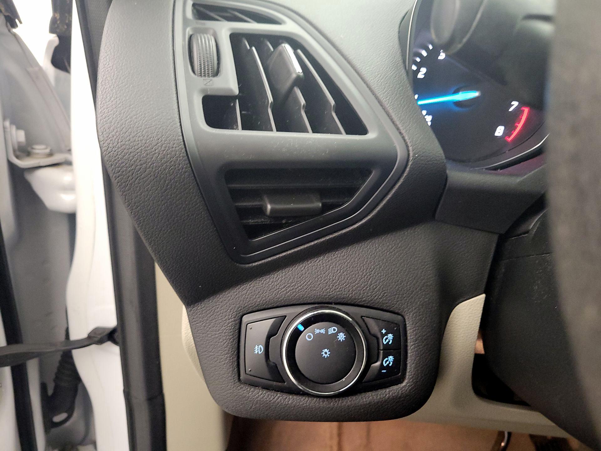 Thumbnail: 2014 Ford Escape - 13