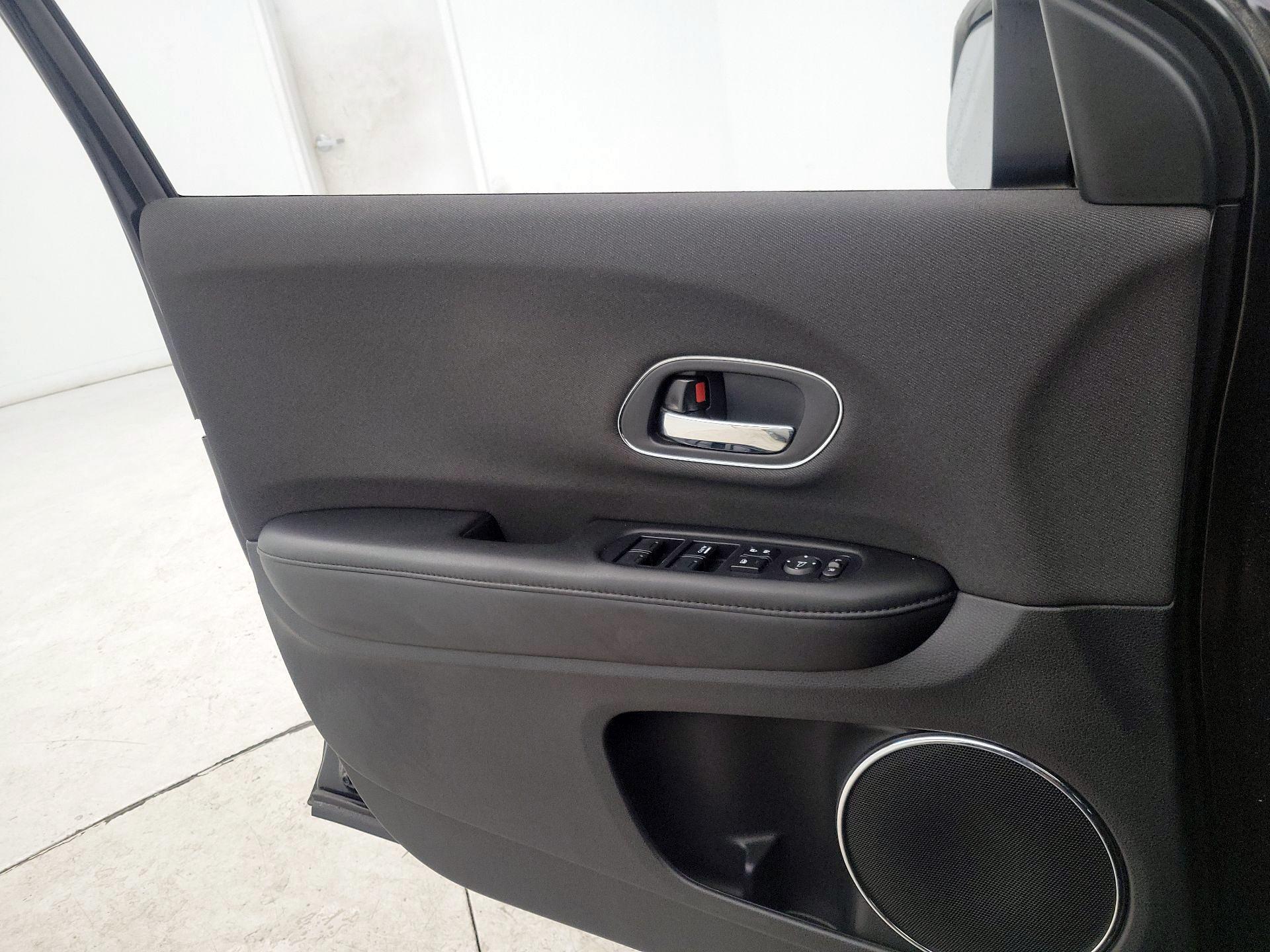 Thumbnail: 2022 Honda HR-V - 12