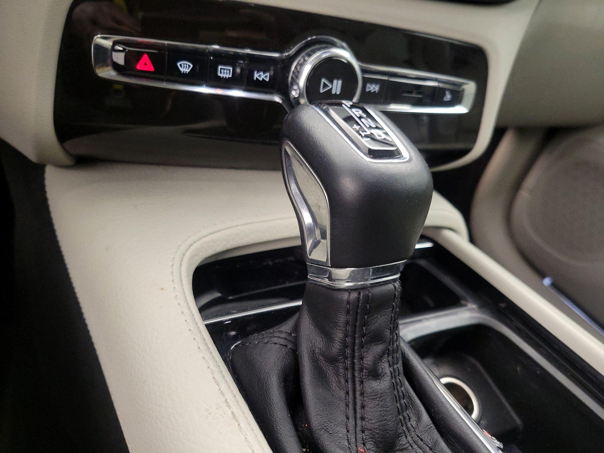 Thumbnail: 2018 Volvo XC90 - 18