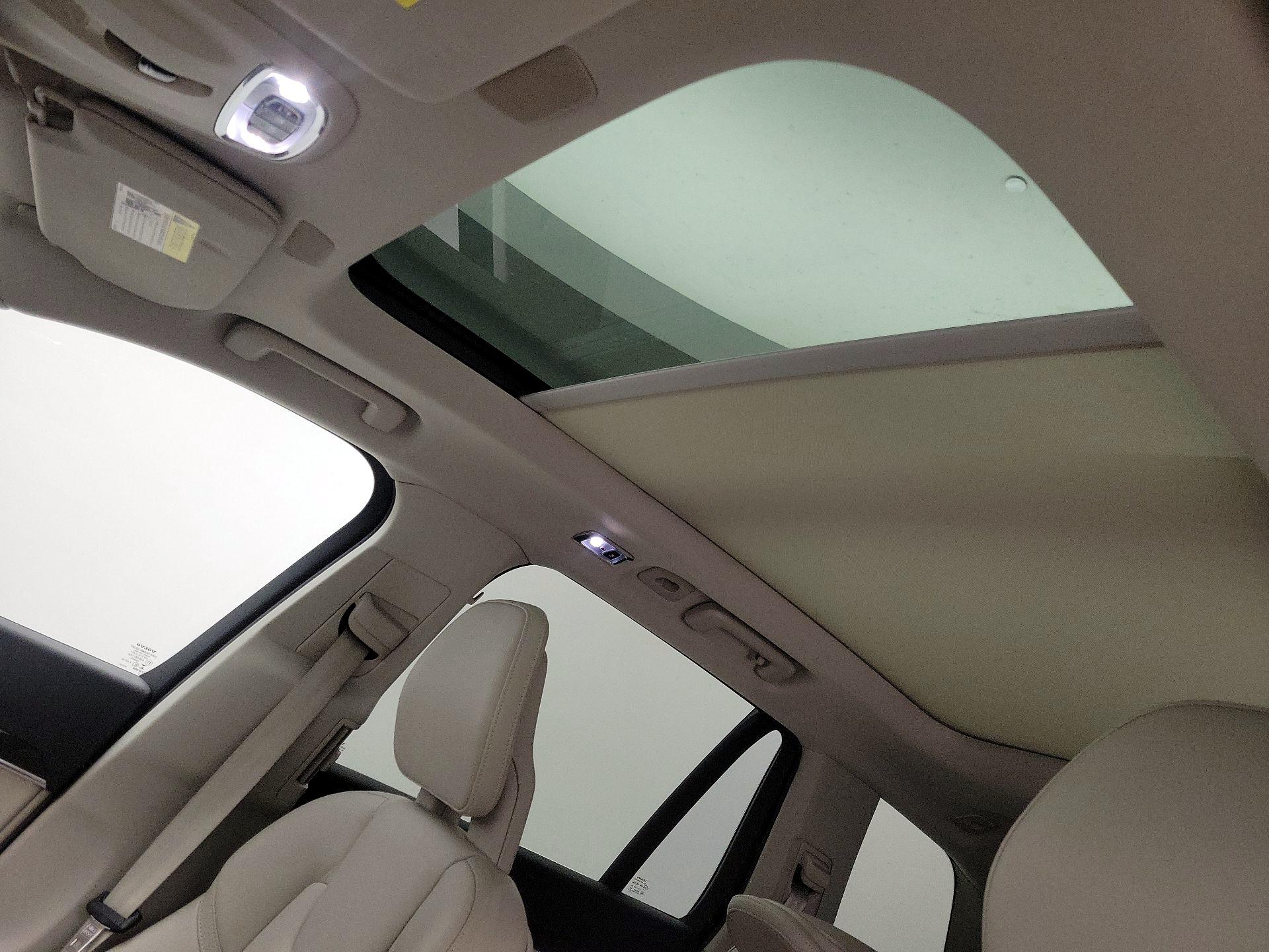 Thumbnail: 2018 Volvo XC90 - 19