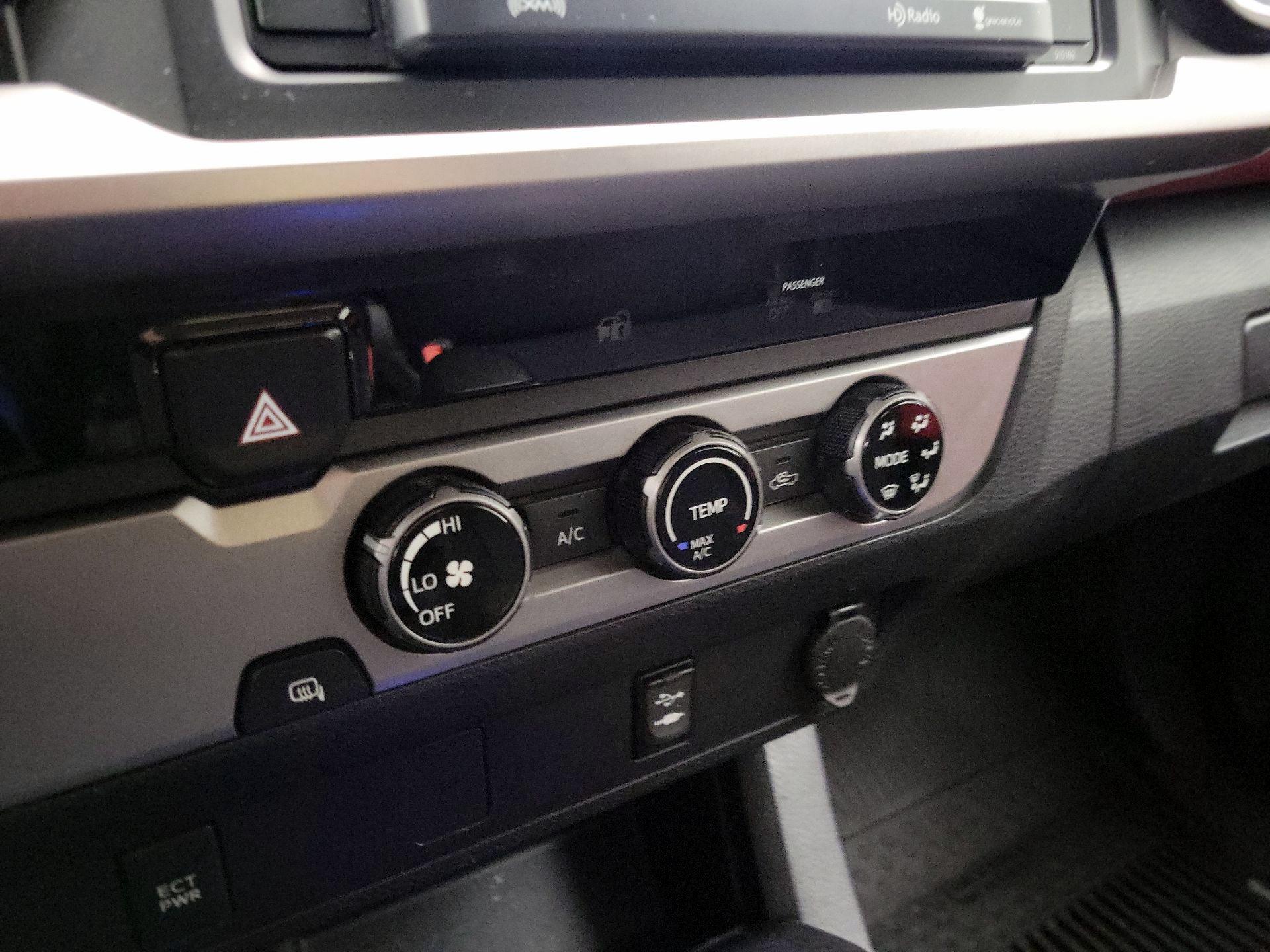 Thumbnail: 2017 Toyota Tacoma - 16