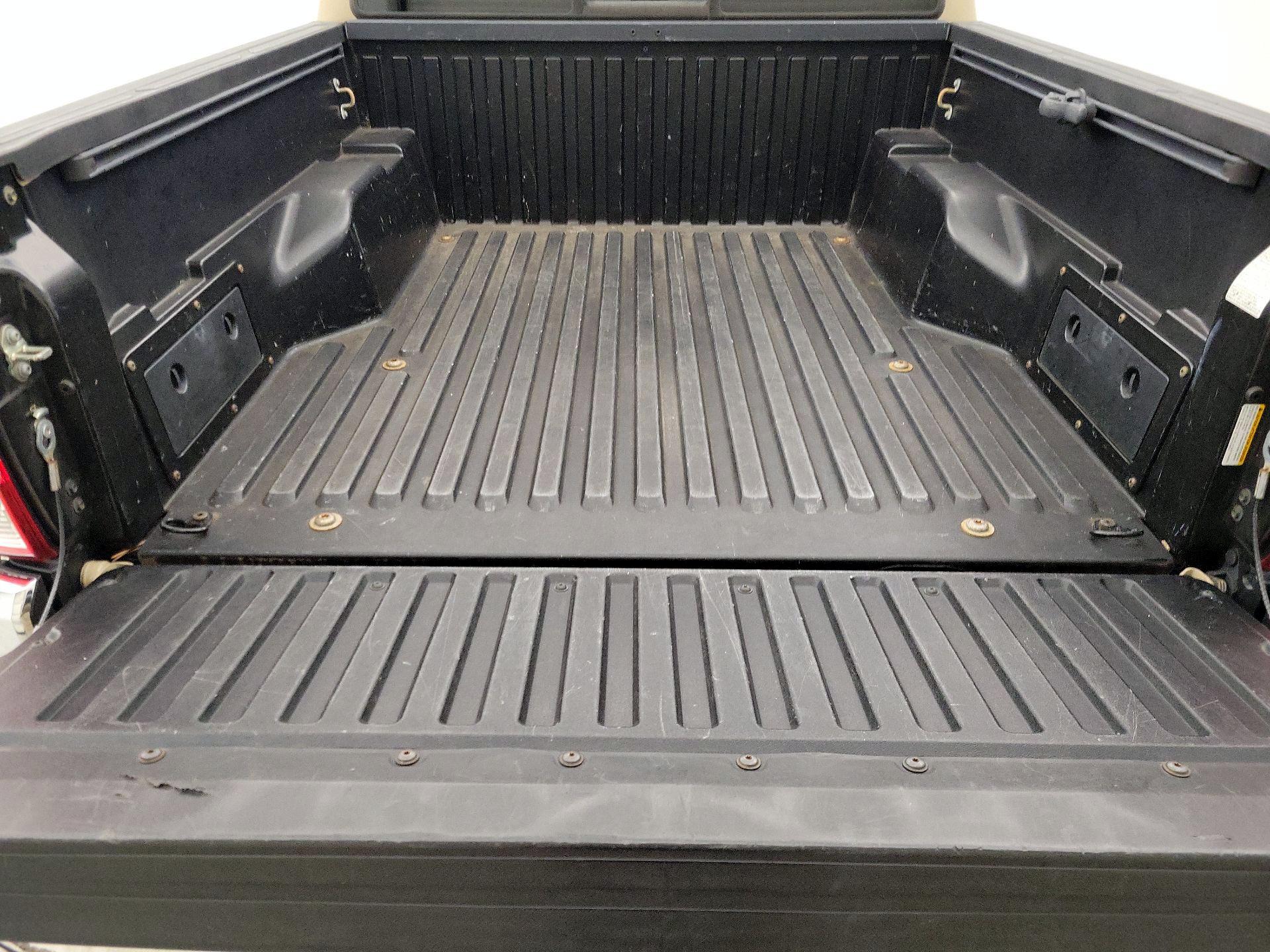 Thumbnail: 2017 Toyota Tacoma - 20