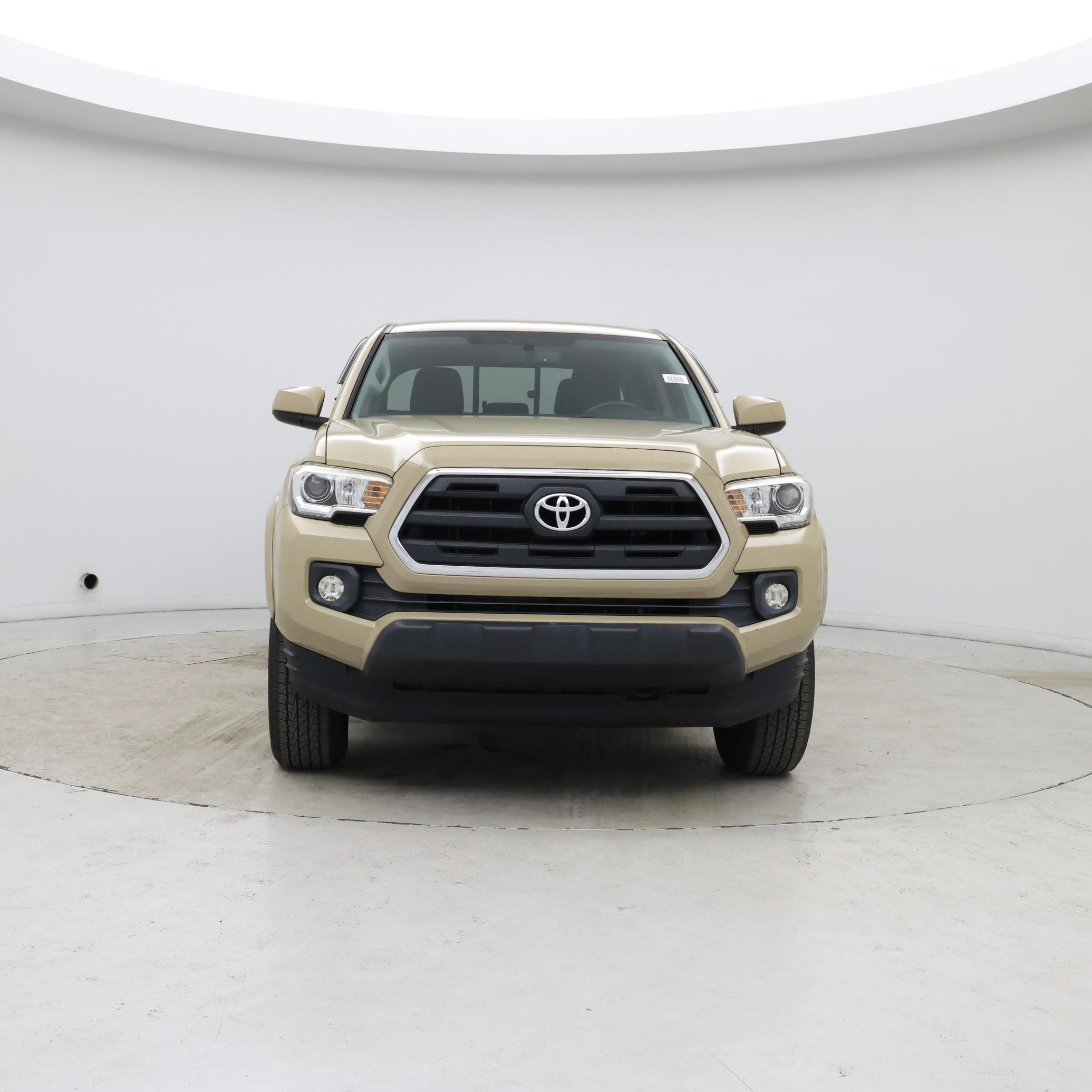 Thumbnail: 2017 Toyota Tacoma - 5